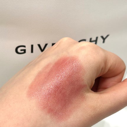 ローズ・パーフェクト/GIVENCHY/リップバームを使ったクチコミ(4枚目)