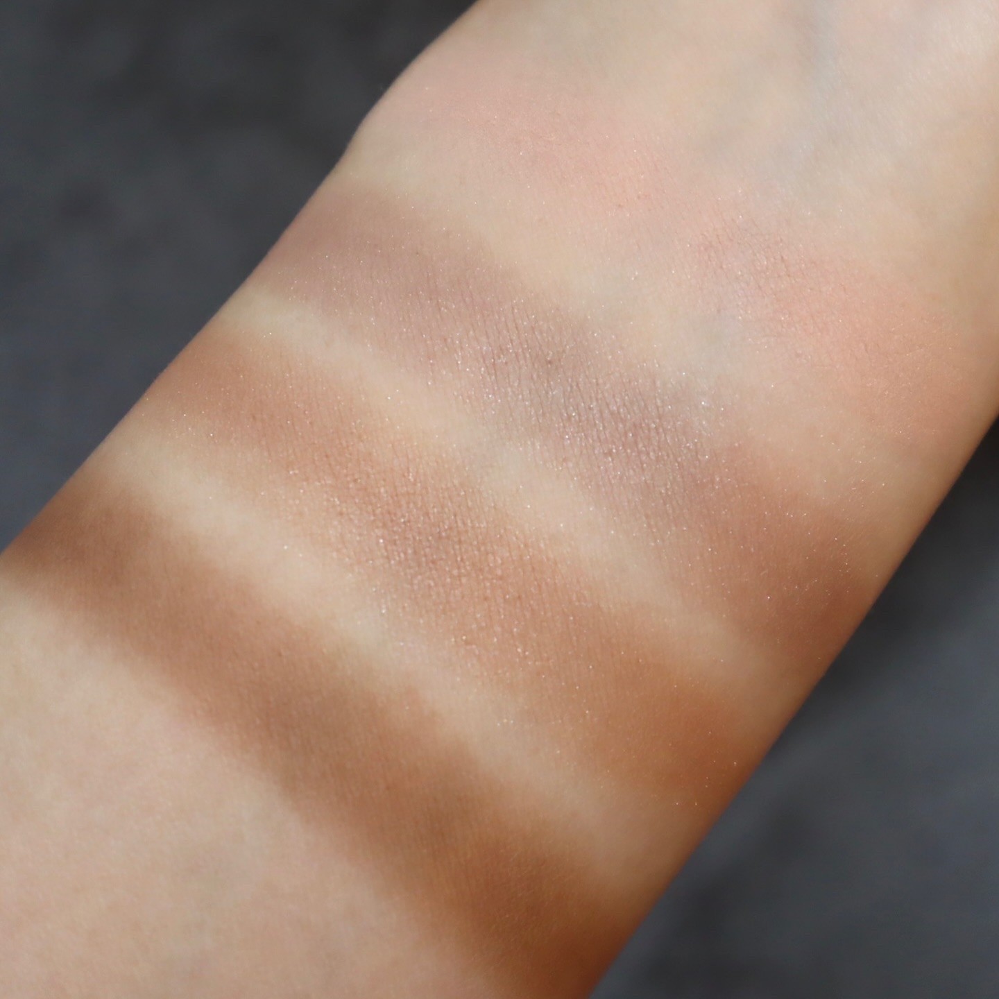 ミネラルクラッシィシャドー/エトヴォス/アイシャドウパレットを使ったクチコミ（3枚目）