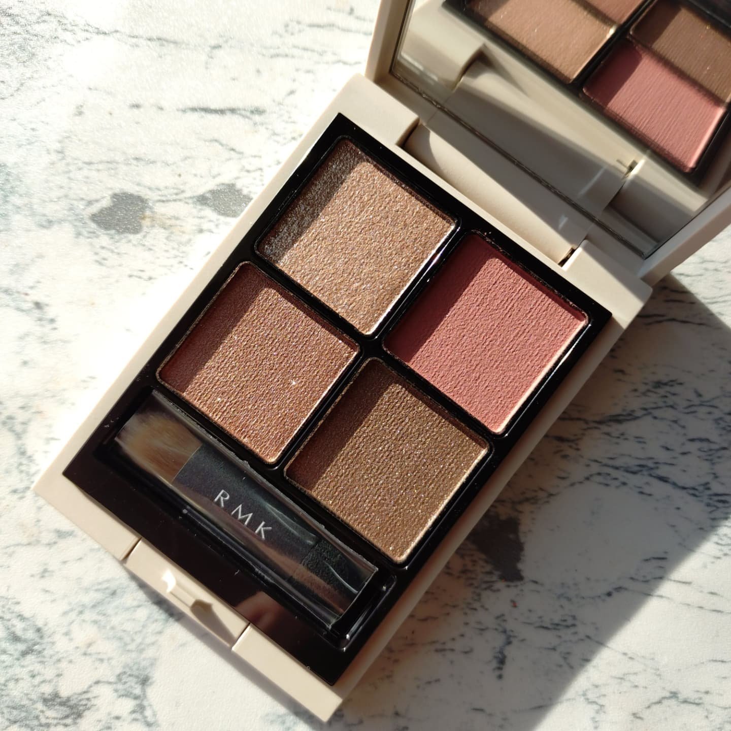 RMK シンクロマティック アイシャドウパレット/RMK/アイシャドウパレットを使ったクチコミ（2枚目）