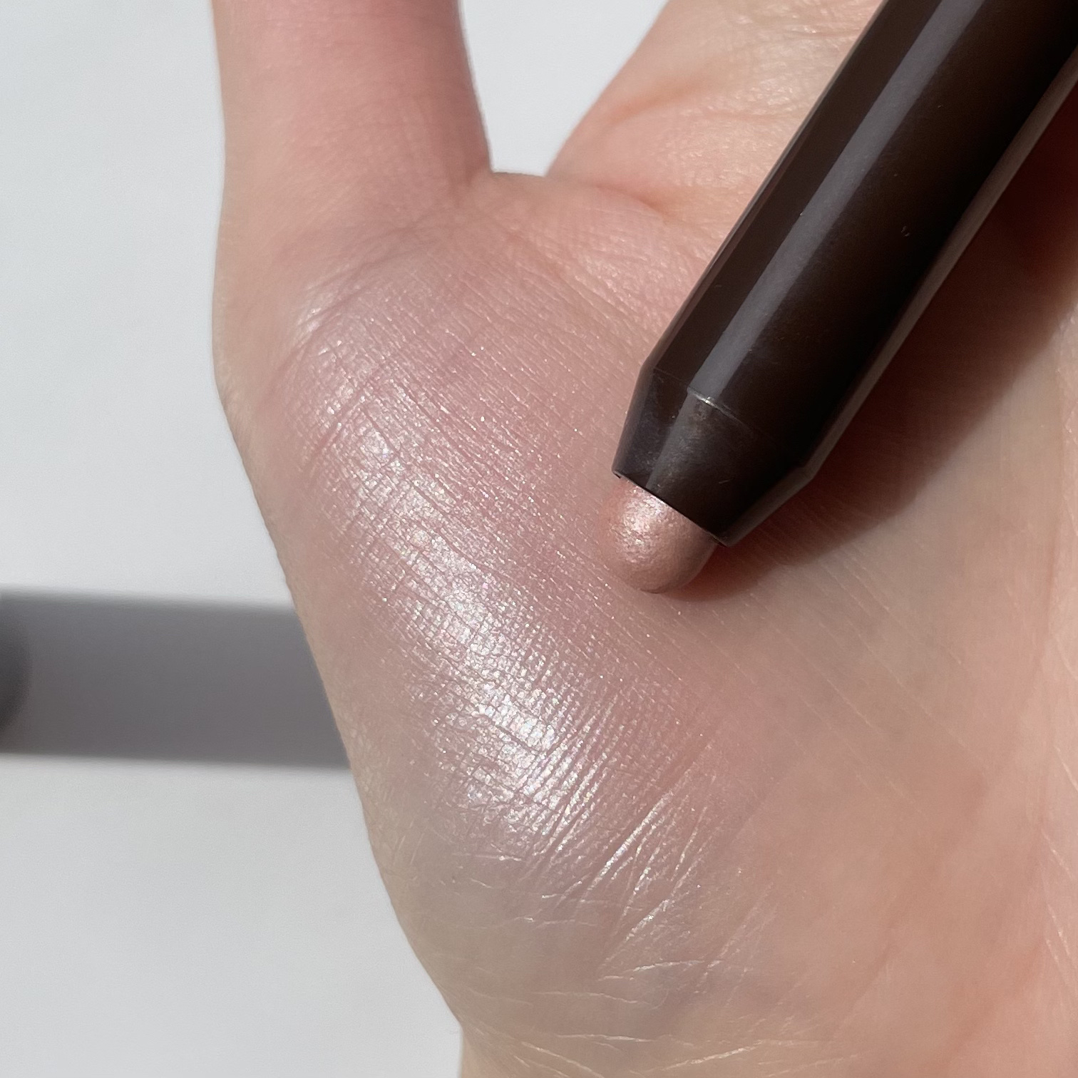 グリームオンフィットシャドウ/excel/スティックアイシャドウを使ったクチコミ（3枚目）