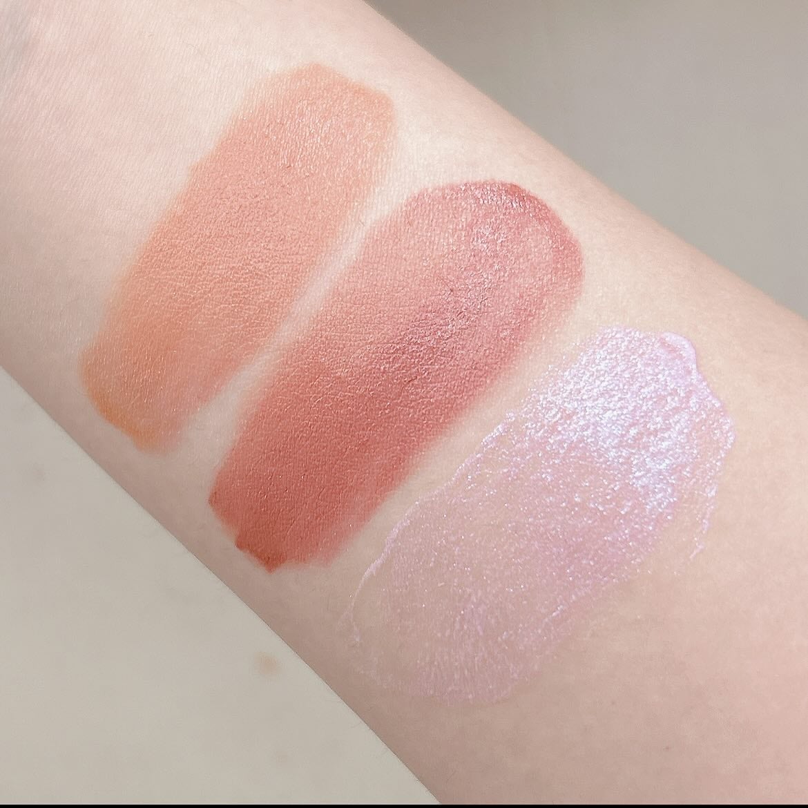 グローキッサー チークブラッシュ/グローキッサー ハイライター/MAYBELLINE NEW YORK/リキッドチークを使ったクチコミ(7枚目)