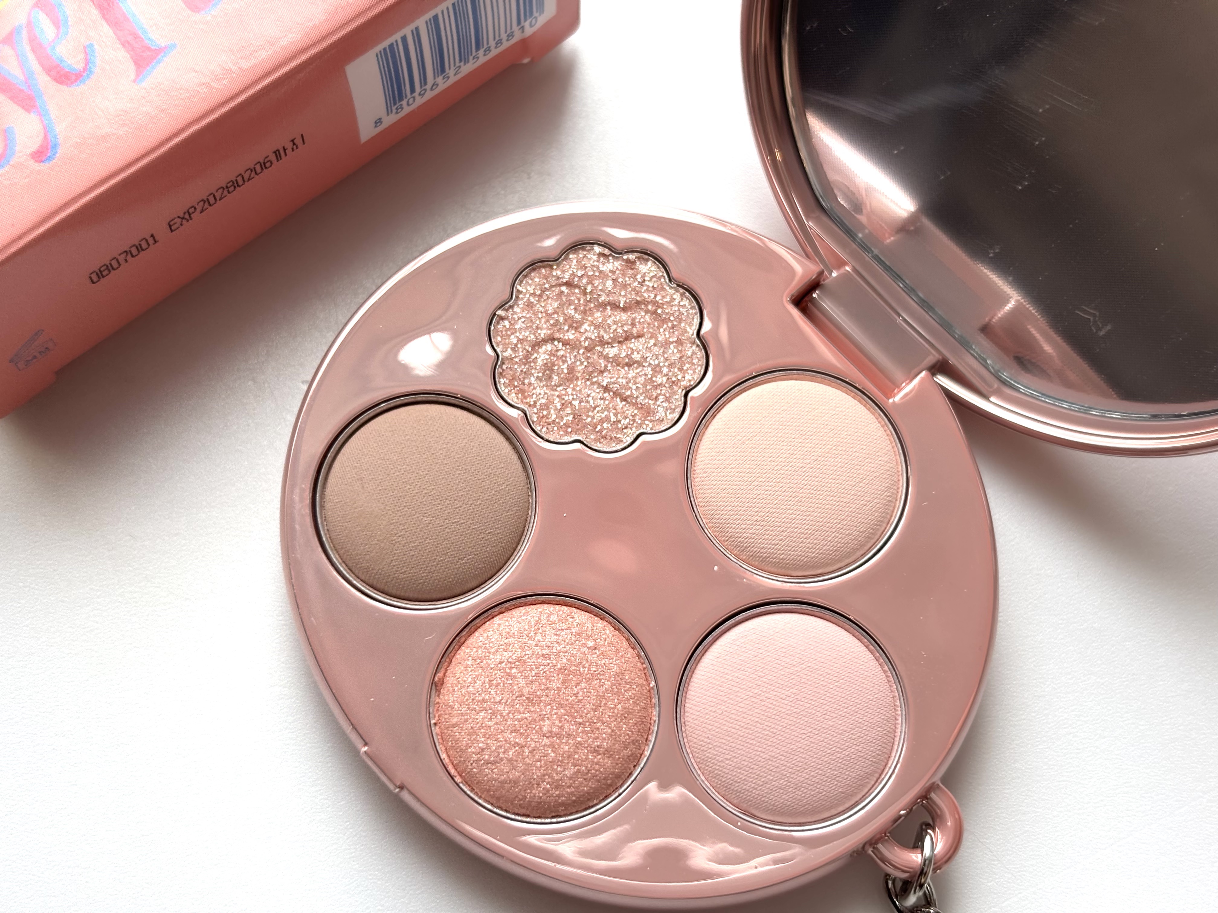 フィー ポケットアイパレット/fwee/アイシャドウパレットを使ったクチコミ（1枚目）