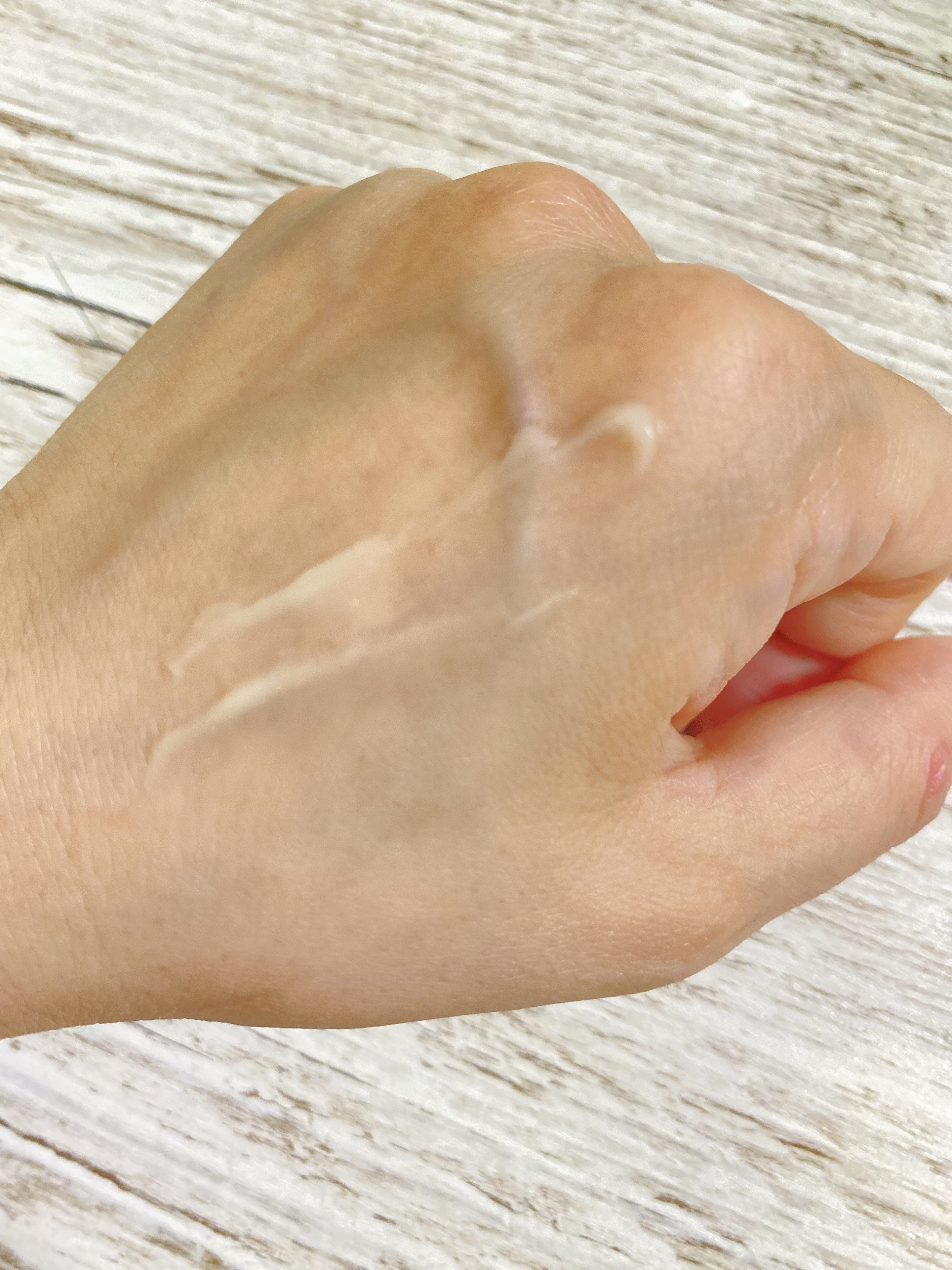 アイファルトアイバッククリーム/Dr.Melaxin/アイケア・アイクリームを使ったクチコミ（3枚目）