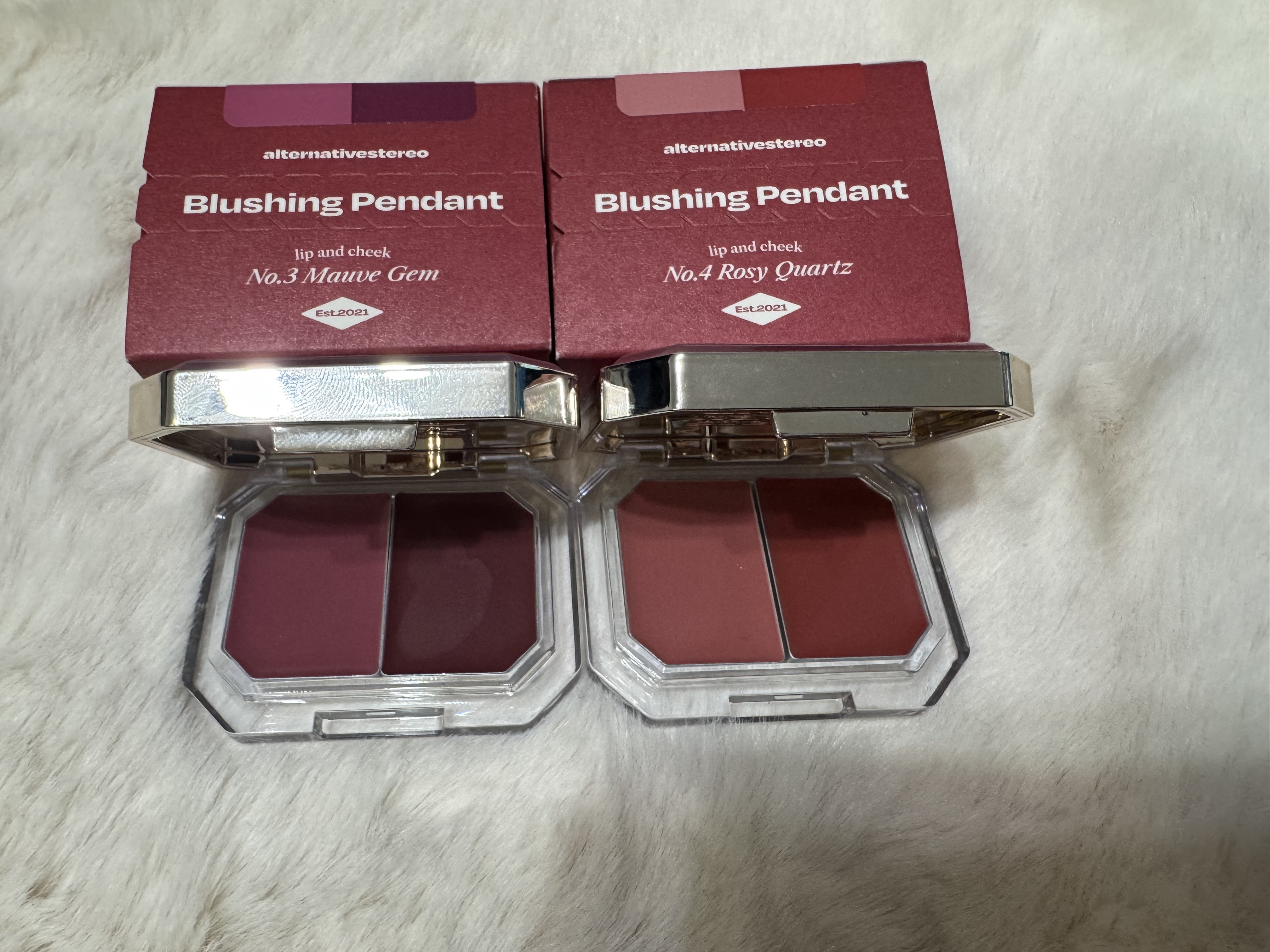 Lip &Cheek Blushing Pendant /alternativestereo/ジェル・クリームチークを使ったクチコミ（2枚目）