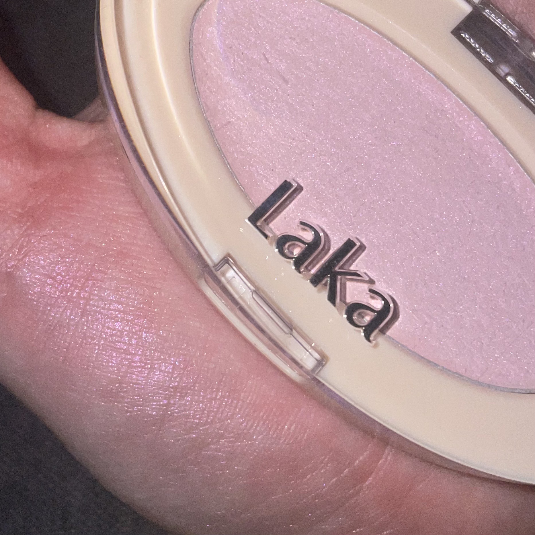 ドリームビームハイライター 02 ピンクビーム/Laka/パウダーハイライトを使ったクチコミ（1枚目）