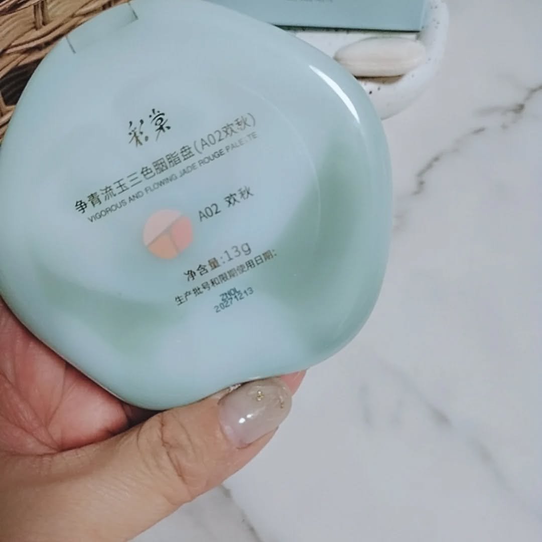 TIMAGE  3色チークパレット/TIMAGE/パウダーチークを使ったクチコミ（2枚目）