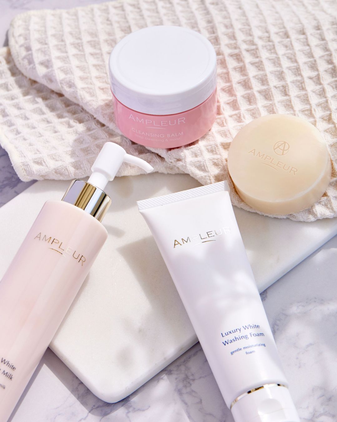 ラグジュアリーホワイト ウォッシングフォームN/アンプルール/洗顔フォームを使ったクチコミ（1枚目）