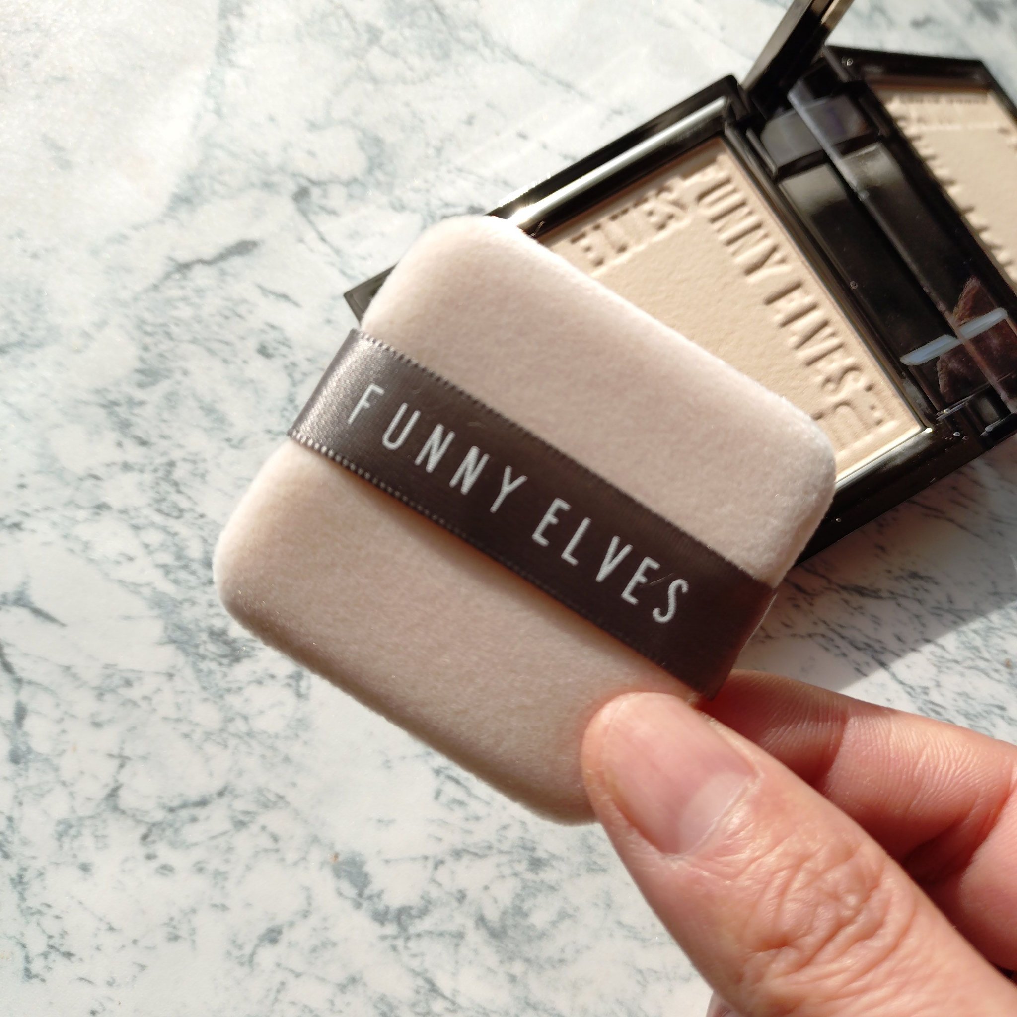 ロングウェア ソフトマットファンデーション/FUNNY ELVES方里/リキッドファンデーションを使ったクチコミ（3枚目）