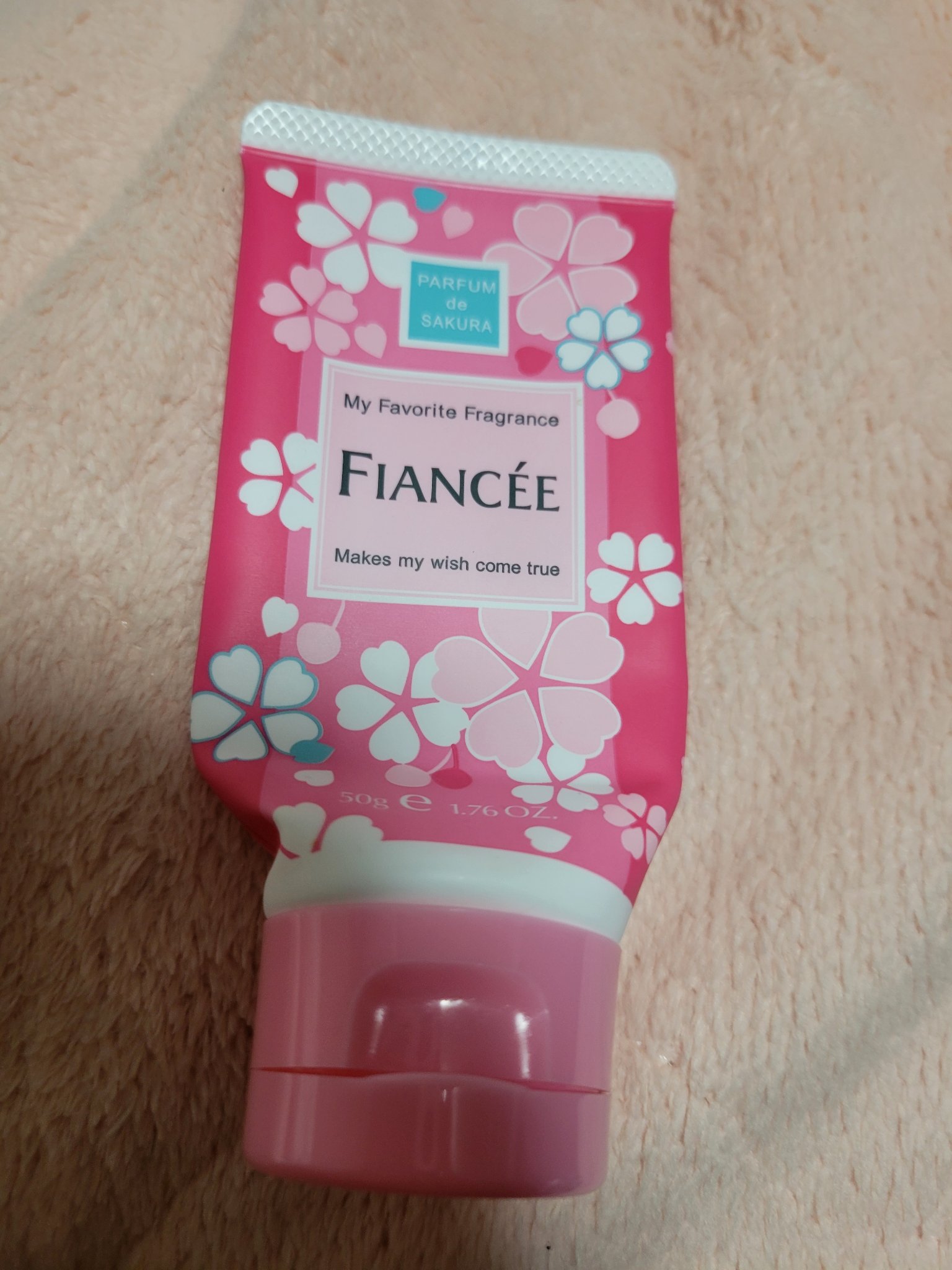 ハンドクリーム さくらの香り N/フィアンセ/ハンドクリームを使ったクチコミ（1枚目）