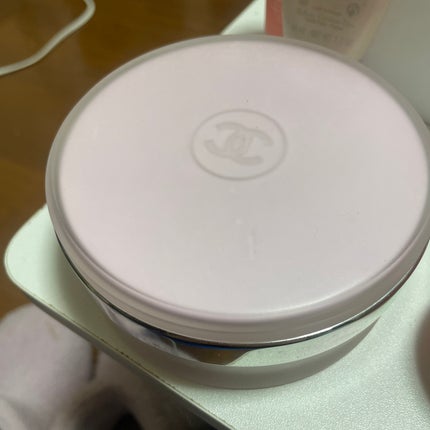 CHANEL チャンス クリーム サテンのクチコミ「CHANELチャンス クリーム サテン
結構大きめなので
¥11,000とお高いけどコスパは.....」(1枚目)