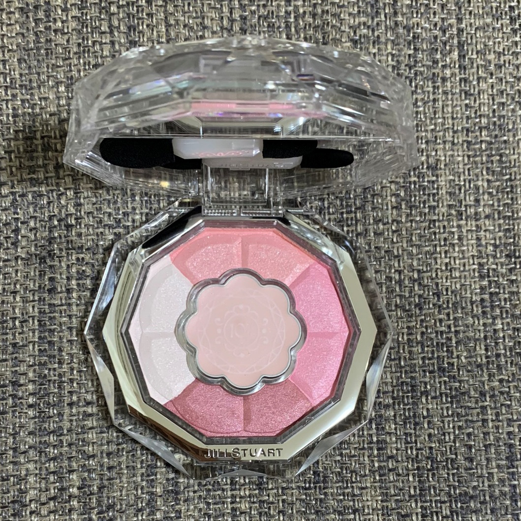 ジルスチュアート クリスタルブルーム ブルームクチュール アイズ/JILL STUART/アイシャドウパレットを使ったクチコミ（2枚目）