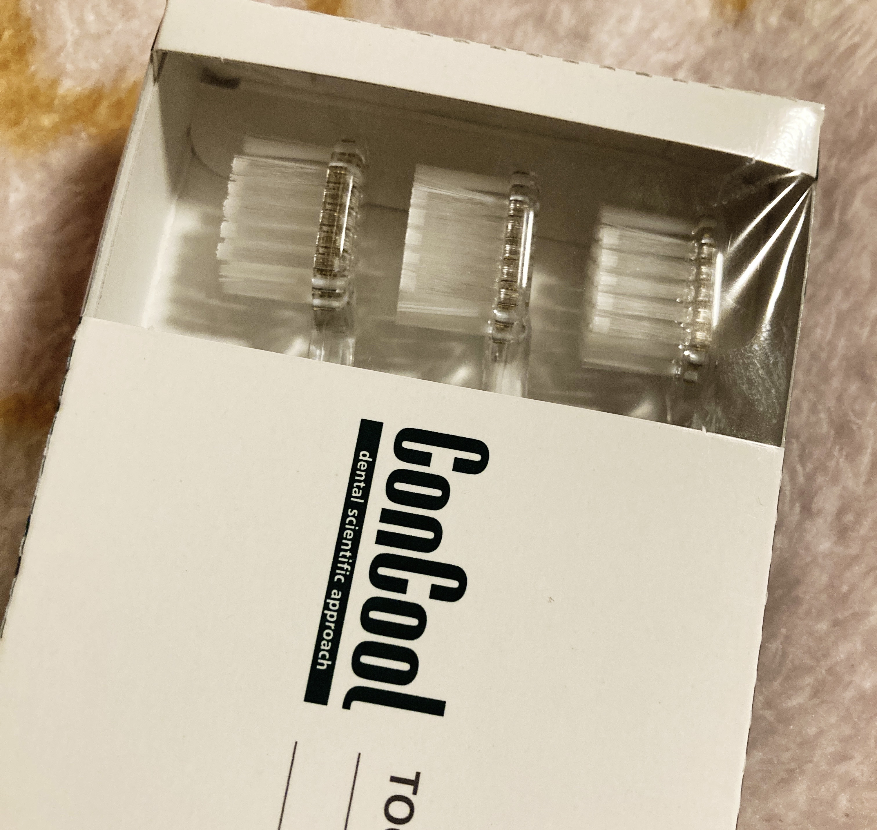 ウエルテック 奥歯フィット歯ブラシのクチコミ「ウエルテック
コンクール　の奥歯フィット歯ブラシ

3本入りの素敵なアイテム

歯科医で扱って.....」（2枚目）