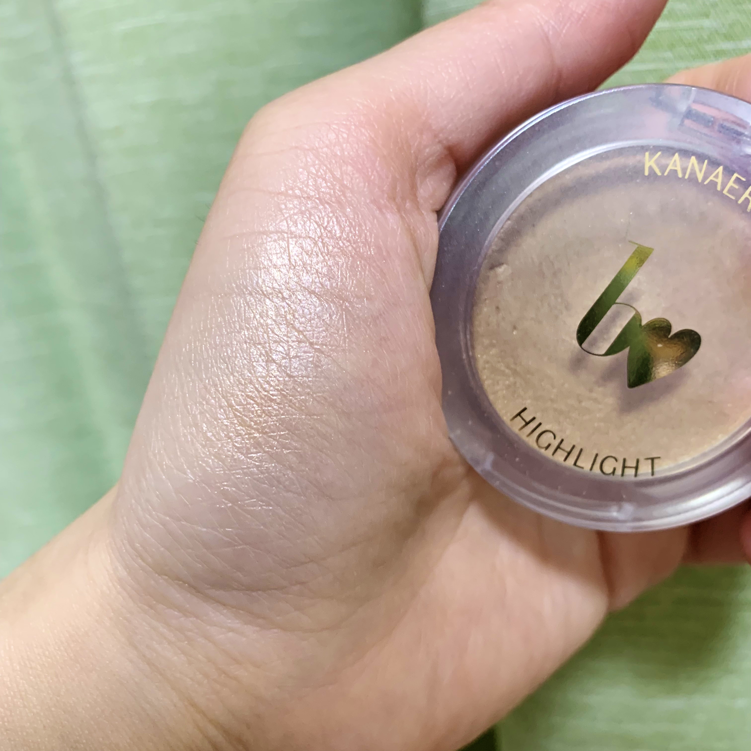 叶えるハイライト 01 骨格ベージュ/b idol/パウダーハイライトを使ったクチコミ（2枚目）