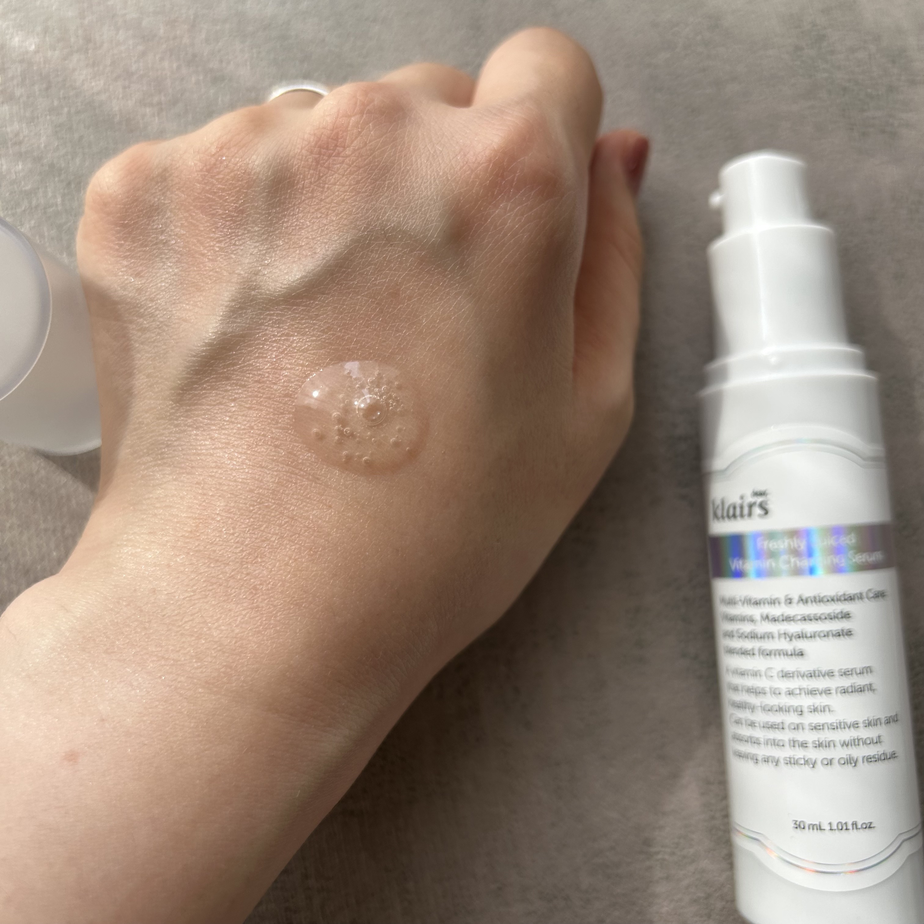 フレッシュリージュースドビタミンチャージングセラム(30ml)/Klairs/美容液を使ったクチコミ（3枚目）