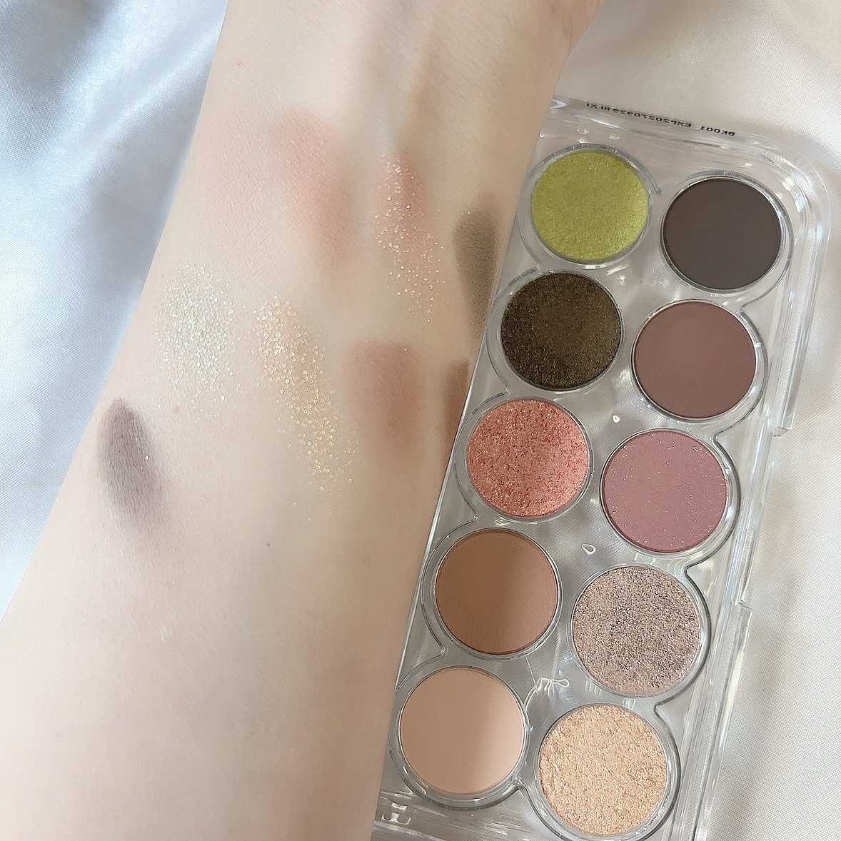 ライトオンアイズシャドウパレット/ルミル/アイシャドウパレットを使ったクチコミ（3枚目）