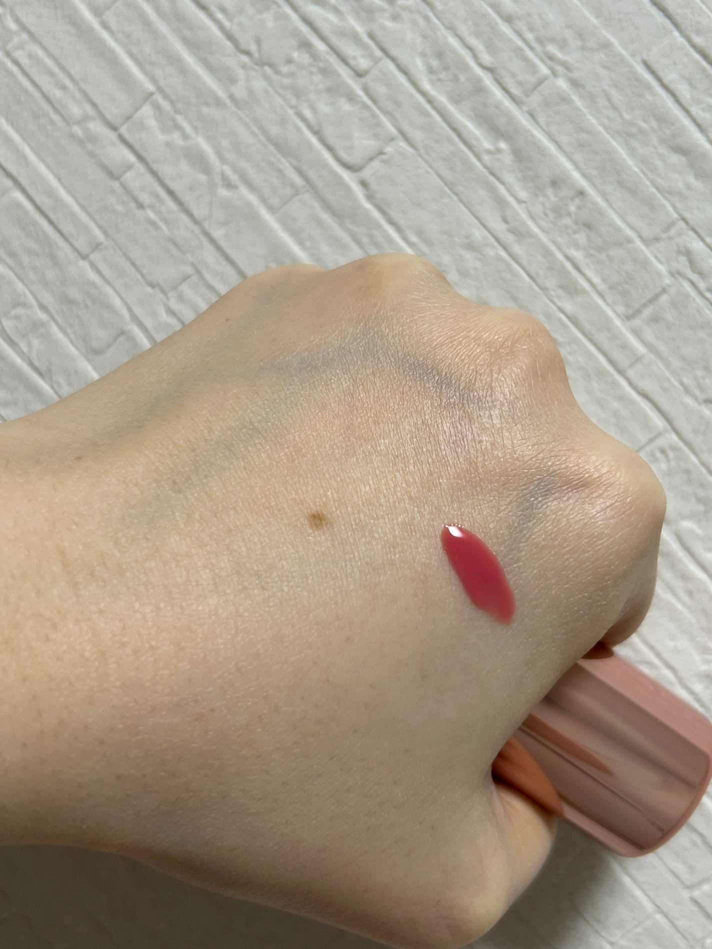 フィー 3Dボリューミンググロス/fwee/リップグロスを使ったクチコミ(4枚目)