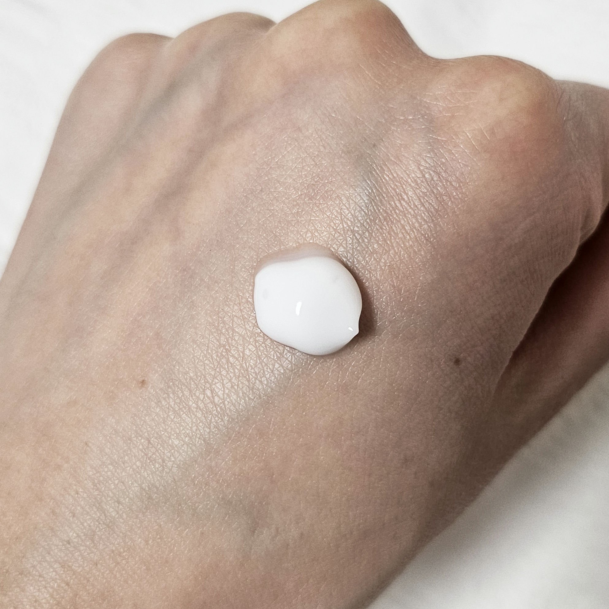 バイブラント ラディアンス　アロマミルク/ジョンソンボディケア/ボディミルクを使ったクチコミ（3枚目）