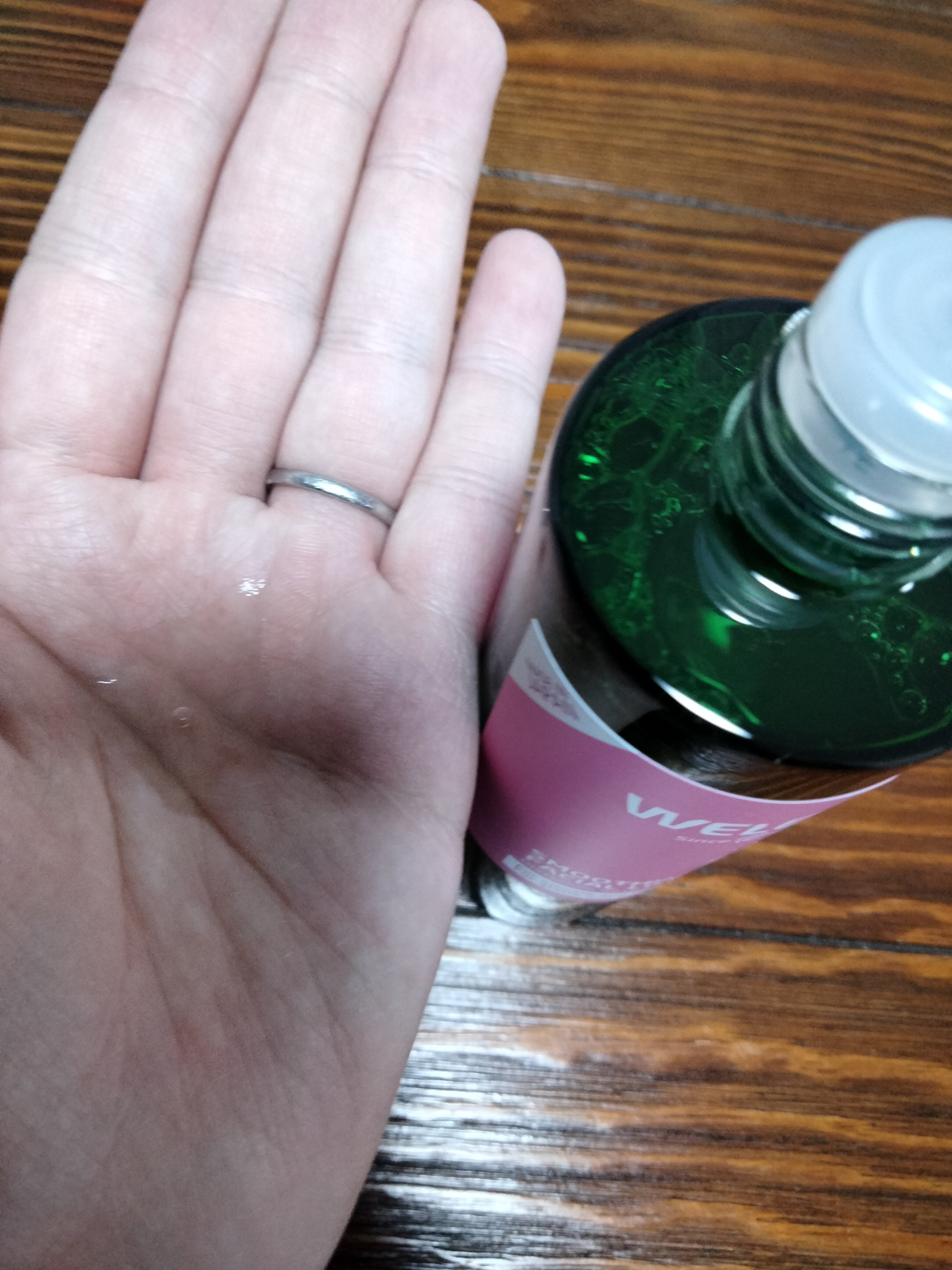 ワイルドローズ スムージングローション/WELEDA/化粧水を使ったクチコミ（2枚目）