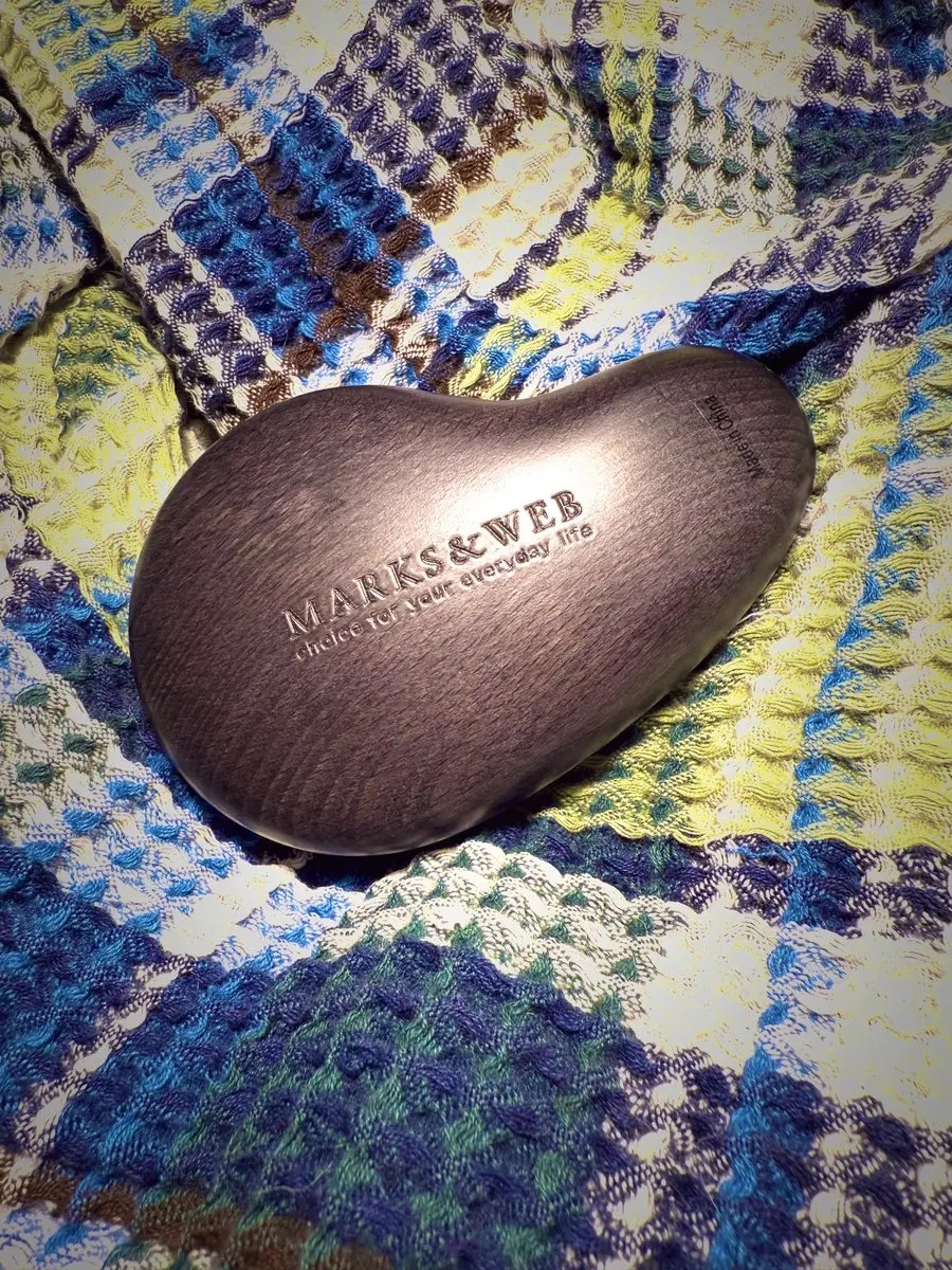 ウッドスカルプ&ヘアブラシ/MARKS&WEB/スカルプブラシを使ったクチコミ（2枚目）