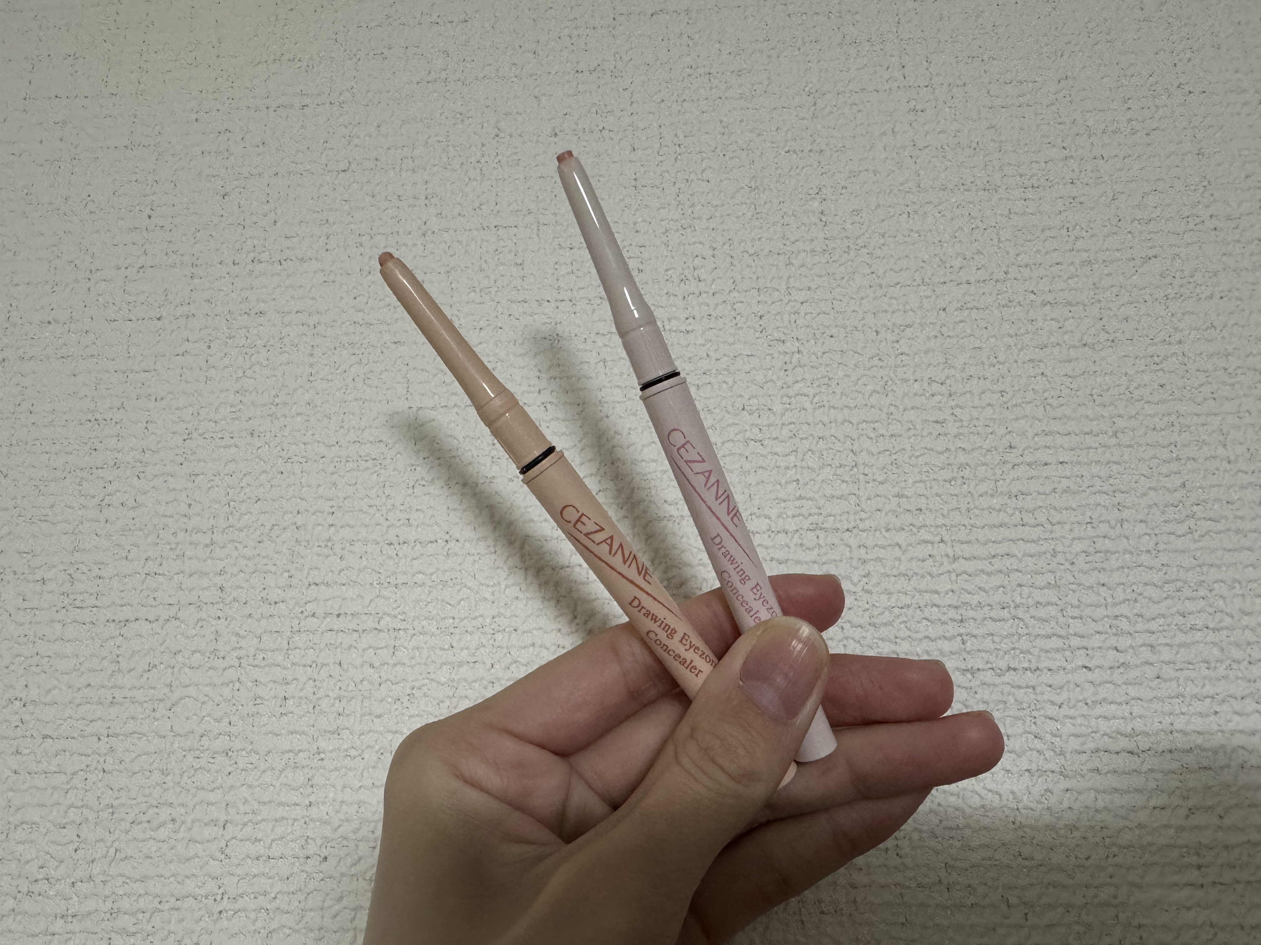 描くアイゾーンコンシーラー/CEZANNE/ペンシルコンシーラーを使ったクチコミ（2枚目）