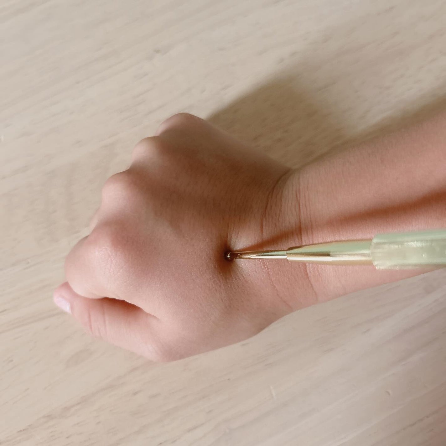 みーさん¨̮⸝⋆ on LIPS 「ポスポス美顔器♡毎日1分程度、目や頬のコリなどの気になる部分..」(3枚目)