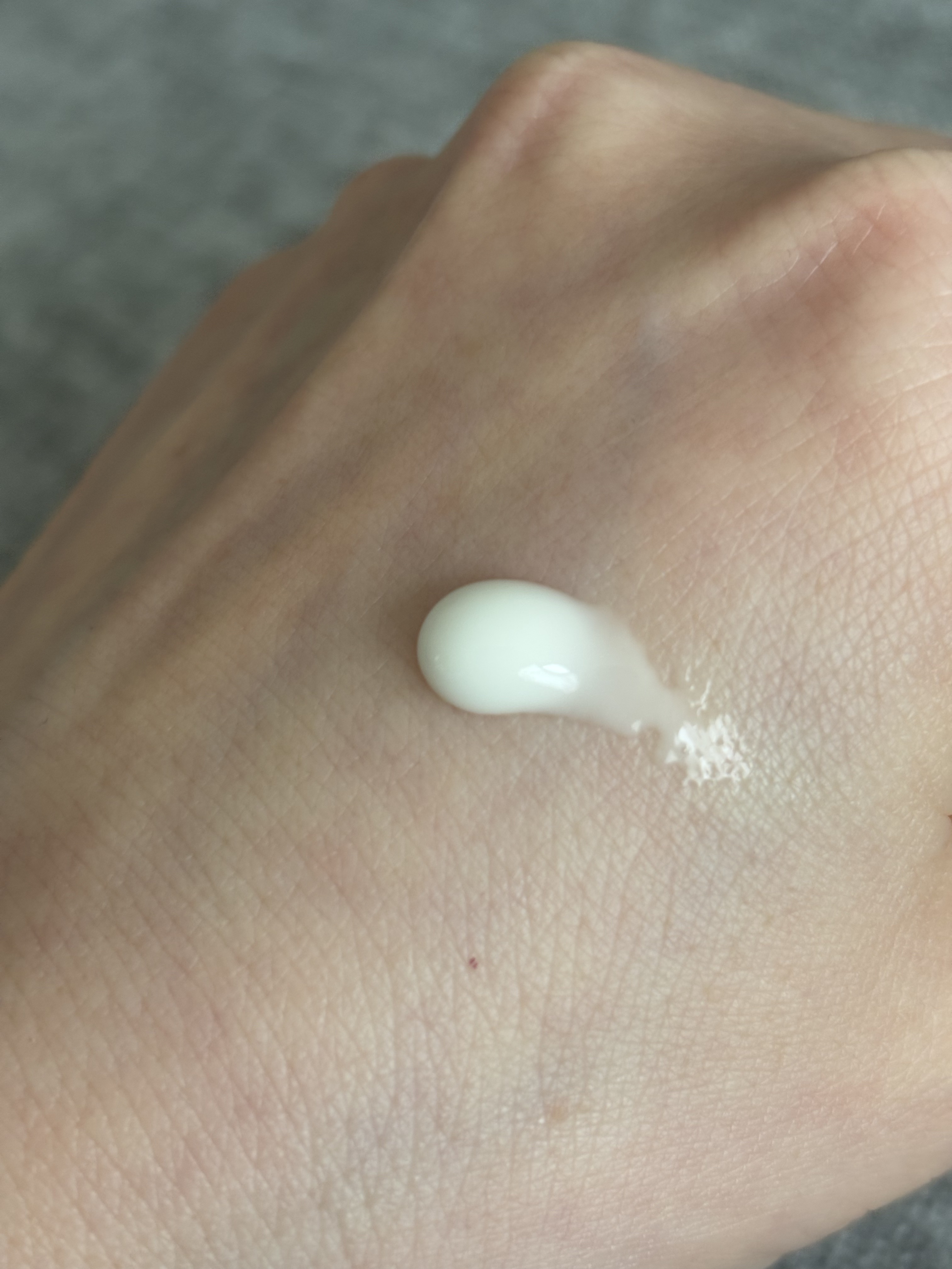 ウルトラライト透明UVクリーム/COSRX/日焼け止めクリームを使ったクチコミ（2枚目）