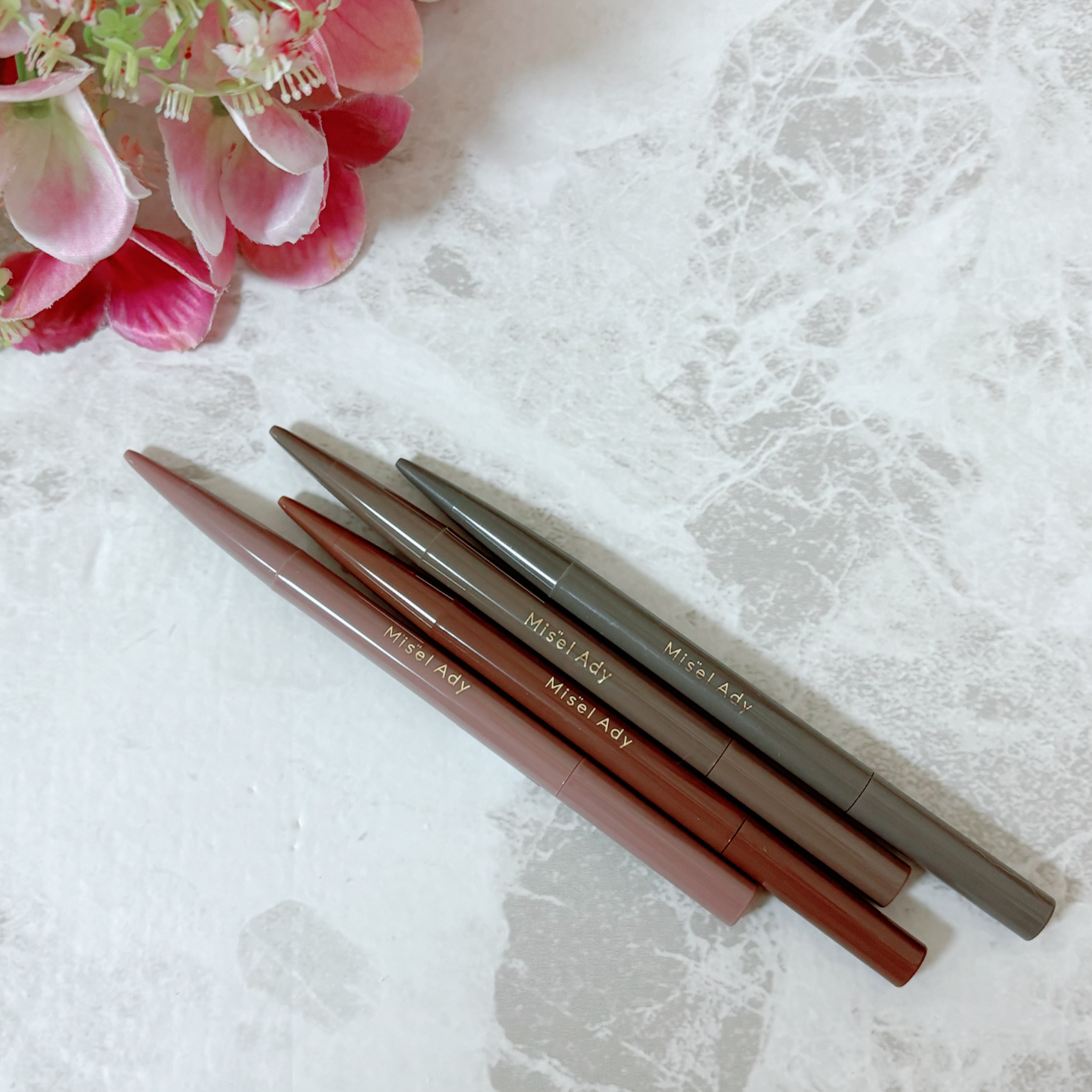 パウダリーアイブロウペンシルスリム/ミゼルエディ/アイブロウペンシルを使ったクチコミ（1枚目）