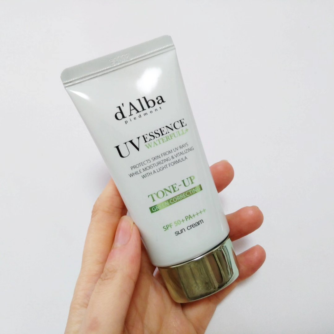 クリーンティーツリーリポソームトーンアップサンクリーム（グリーン）/ダルバ/日焼け止めクリームを使ったクチコミ（2枚目）