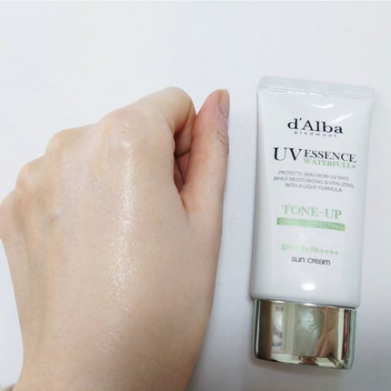 クリーンティーツリーリポソームトーンアップサンクリーム(グリーン)/ダルバ/日焼け止めクリームを使ったクチコミ(5枚目)