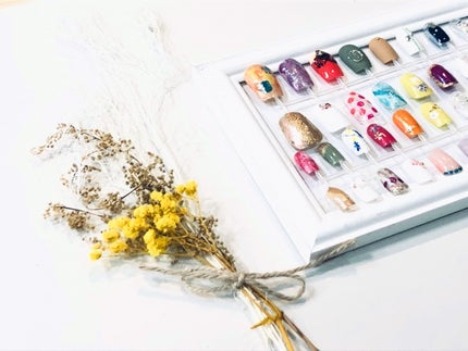 ネイルチップの付け方と取れにくいコツを紹介【初心者でも簡単】