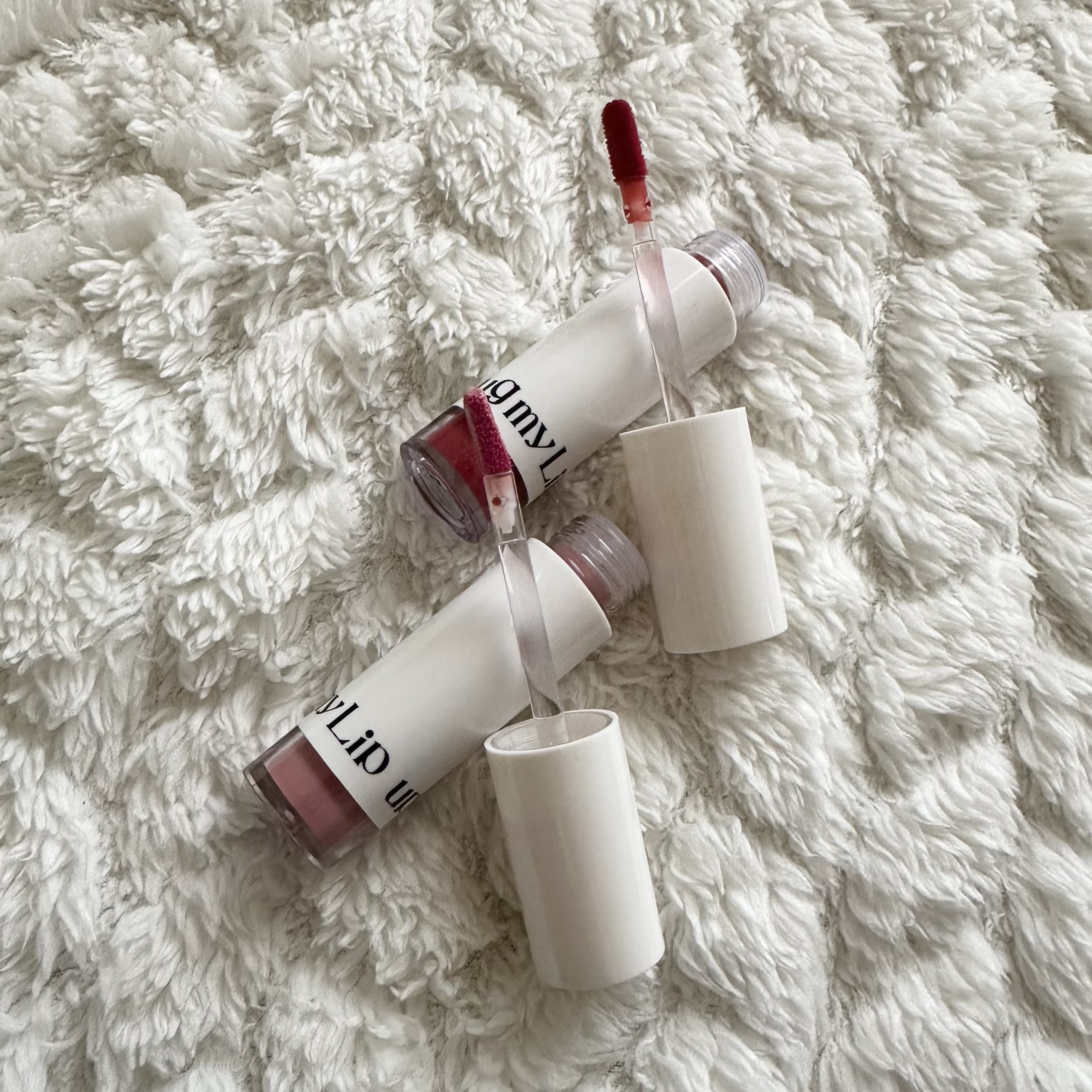 アップトゥーミー　ハグマイリップ　カラーロックプランパー/up2me/リッププランパーを使ったクチコミ（2枚目）