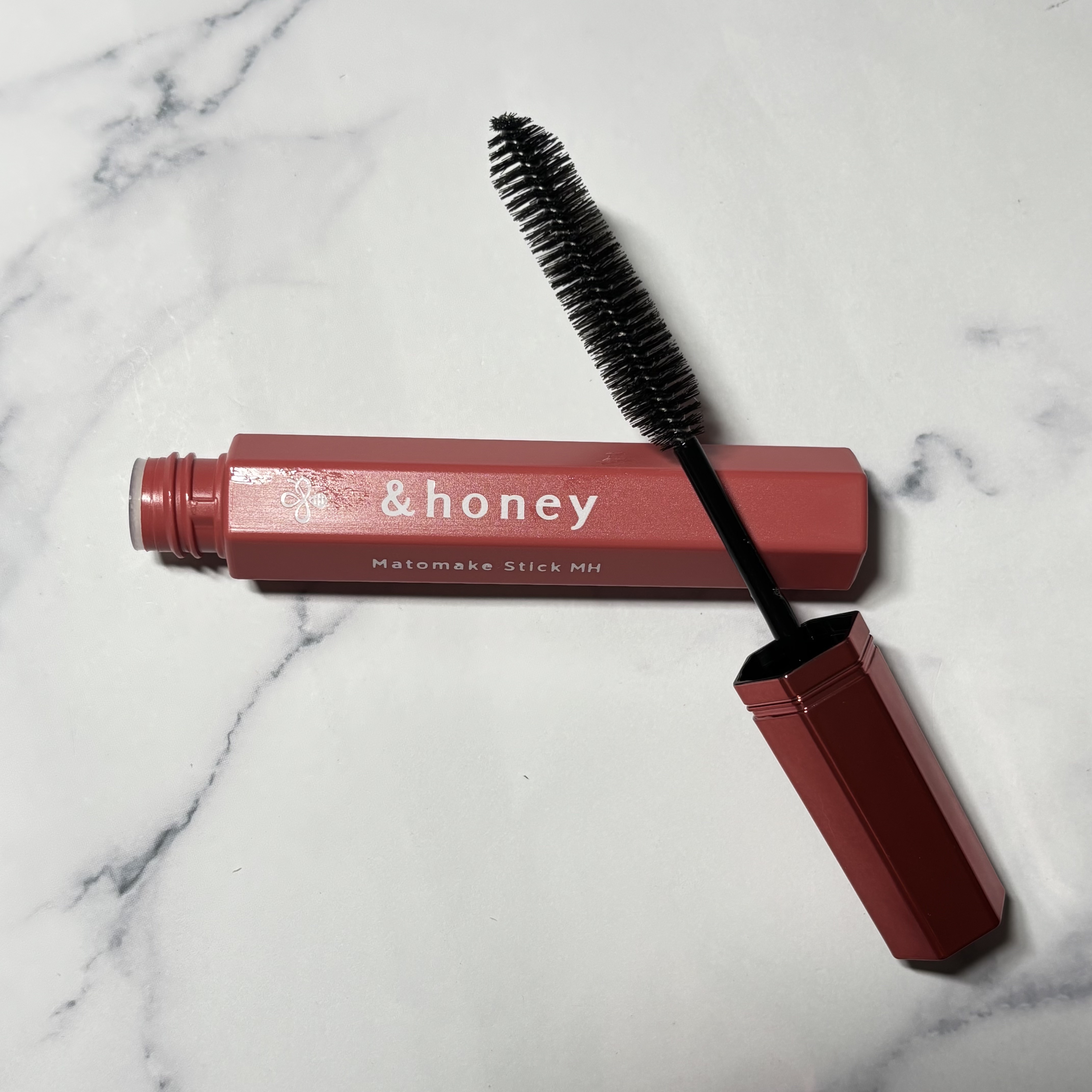 アンドハニー マトメイク スティック ミラクルホールド4.0/&honey/ヘアジェルを使ったクチコミ（2枚目）