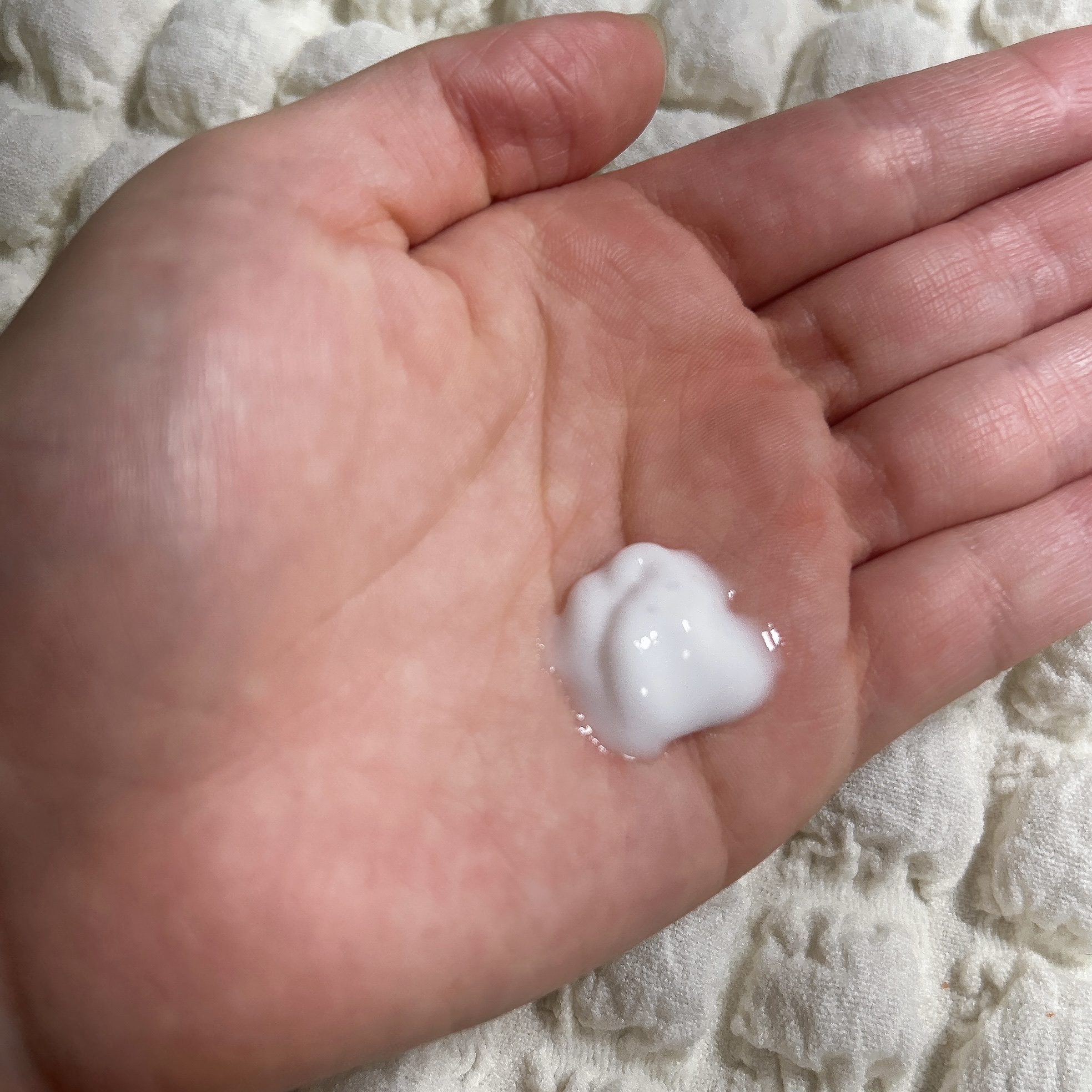 バイブラント ラディアンス　アロマミルク/ジョンソンボディケア/ボディミルクを使ったクチコミ（2枚目）