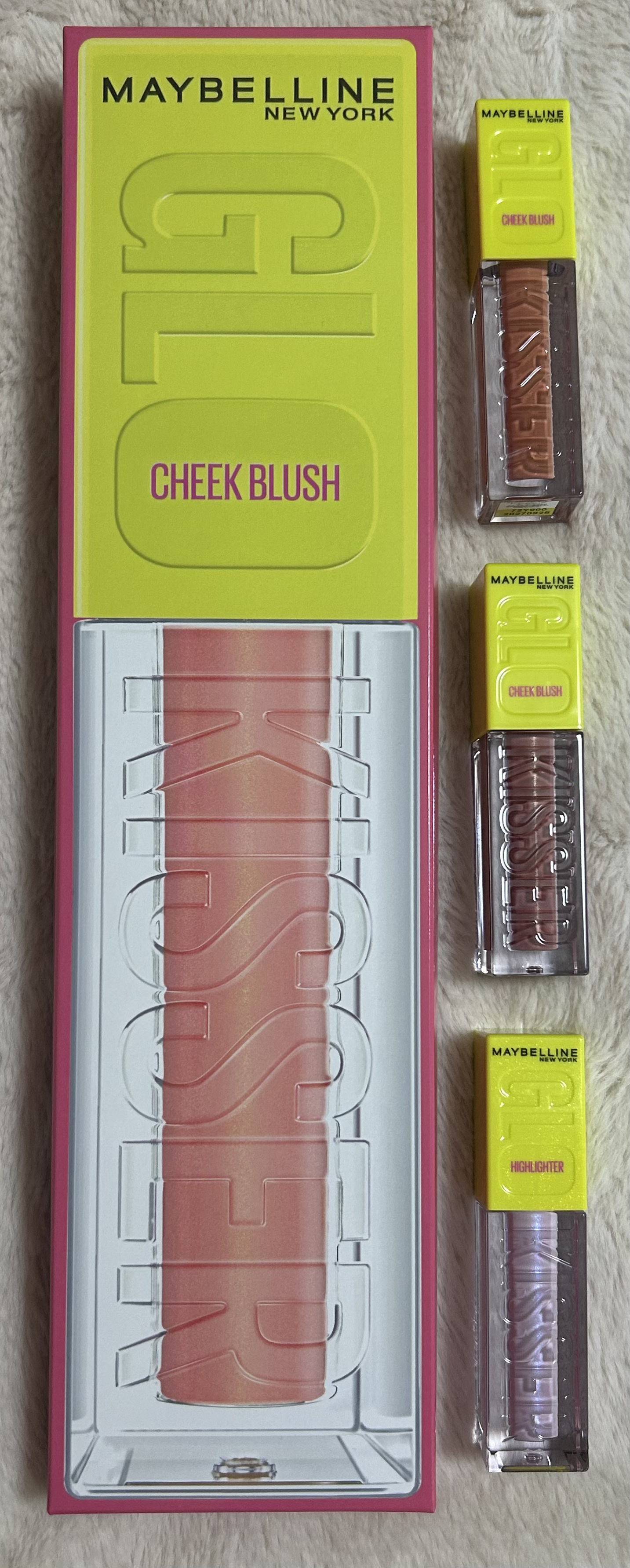 MAYBELLINE NEW YORK グローキッサー チークブラッシュ／グローキッサー ハイライターのクチコミ「𝖬𝖠𝖸𝖡𝖤𝖫𝖫𝖨𝖭𝖤 𝖭𝖤𝖶 𝖸𝖮𝖱𝖪
𝖦𝖫𝖮𝖪𝖨𝖲𝖲𝖤𝖱
𝖢𝖧𝖤𝖤𝖪 𝖡𝖫𝖴𝖲𝖧 𝖧𝖨𝖦𝖧𝖳.....」（2枚目）