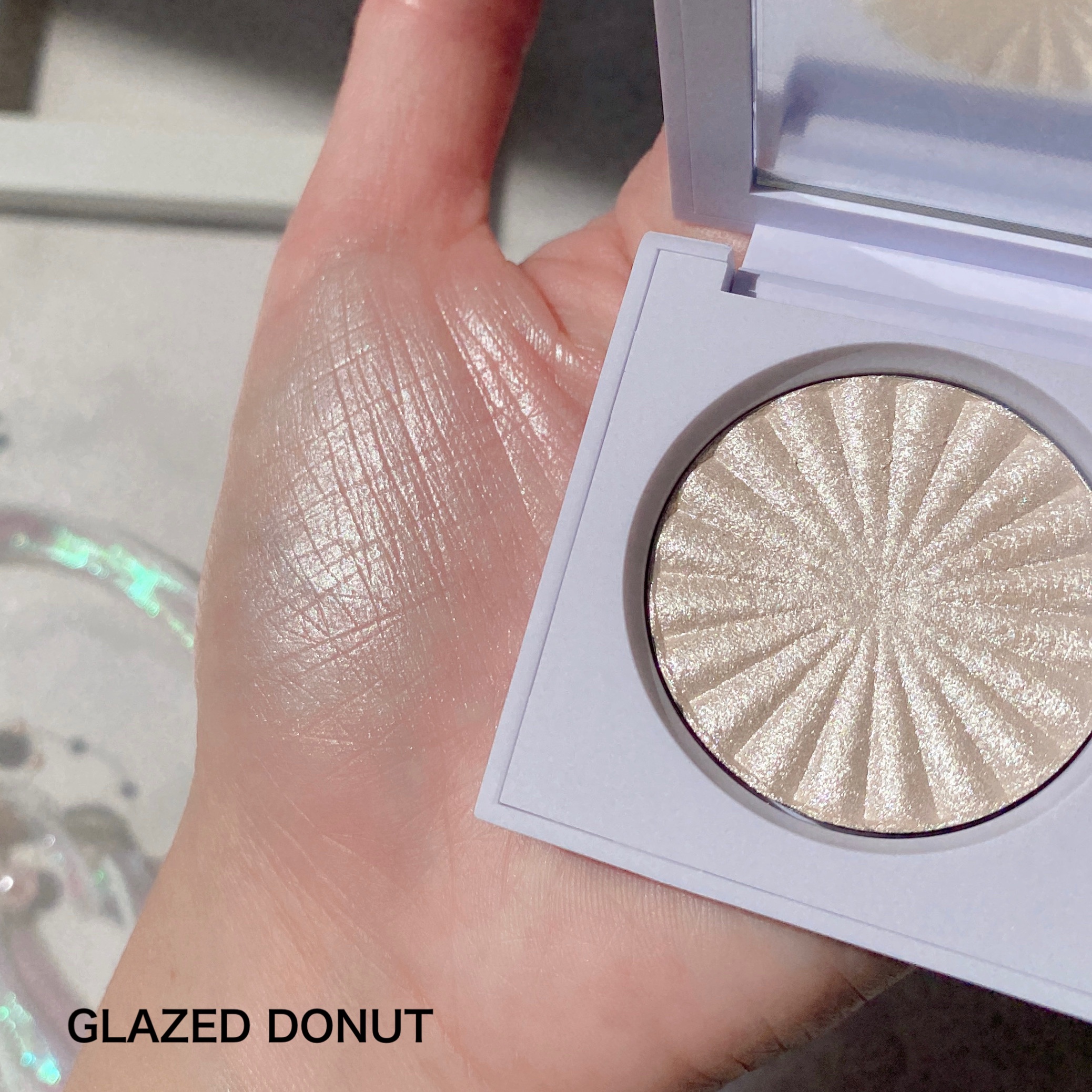 OFRA mini Highlighter/Ofra Cosmetics/パウダーハイライトを使ったクチコミ（3枚目）