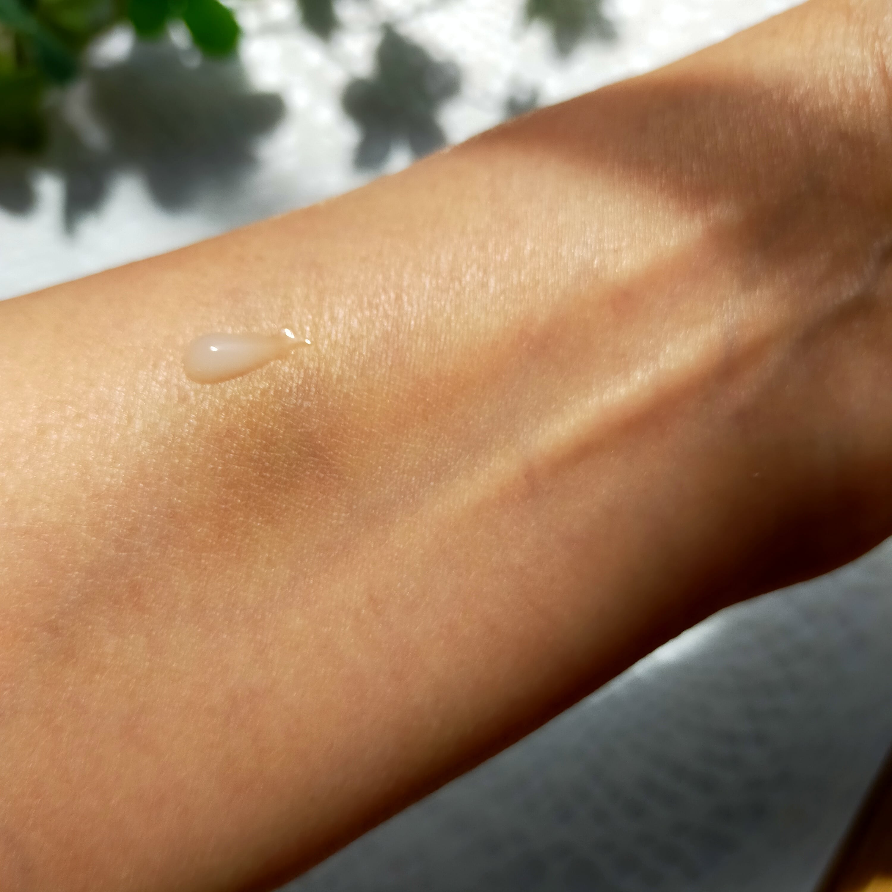 8x4 アロマスイッチ 涼感ネックジェル マンハッタンリネンの香り/８ｘ４/デオドラント・制汗剤を使ったクチコミ（2枚目）