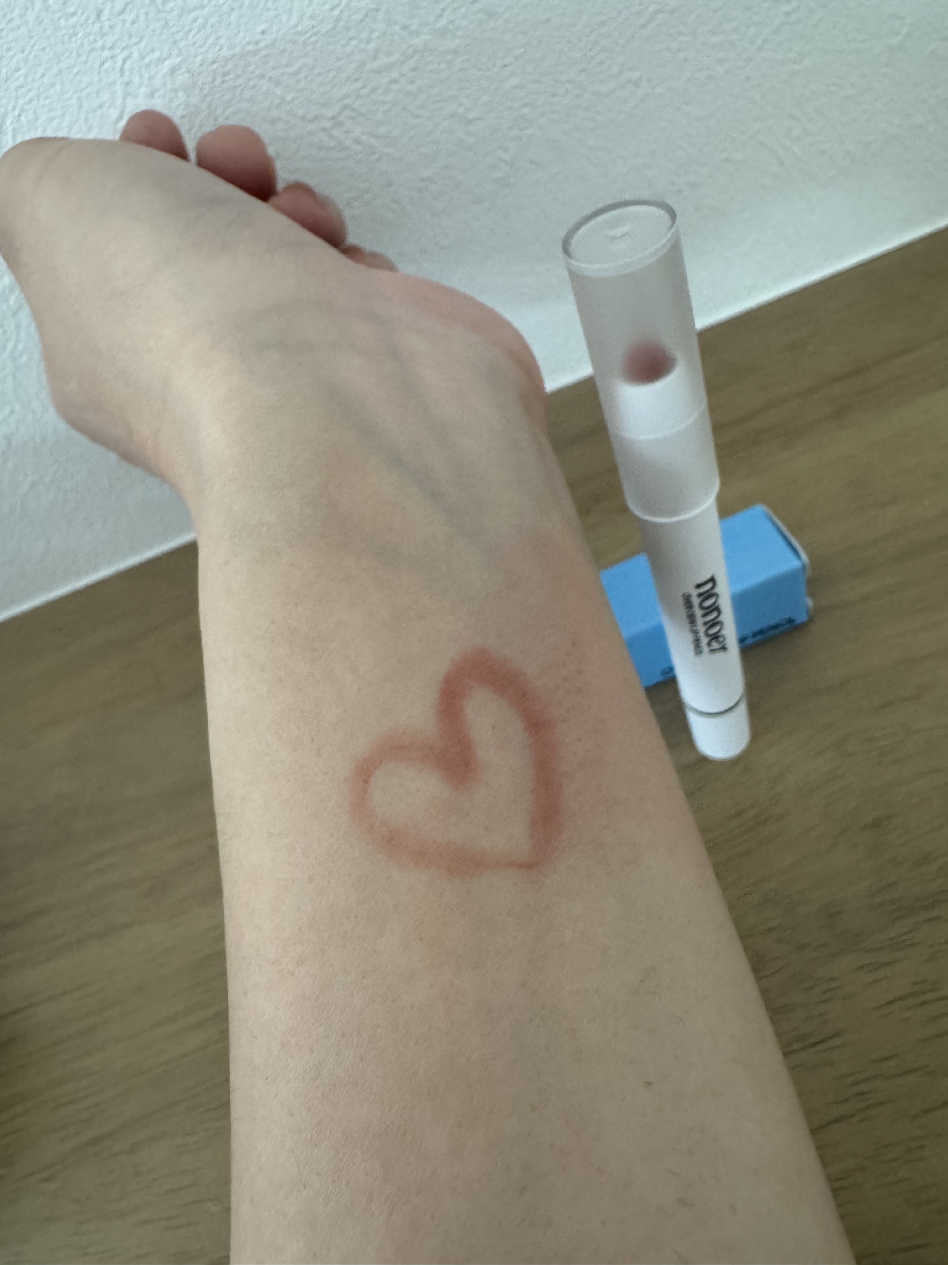 オーバーデューリップペンシル/nonoer/リップライナーを使ったクチコミ（2枚目）