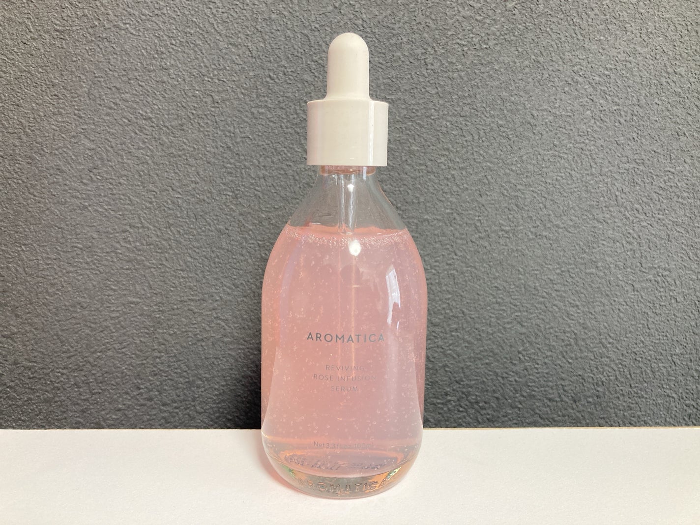 アナ on LIPS 「AROMATICAのリバイビングローズインフュージョンセラム🌹..」(1枚目)