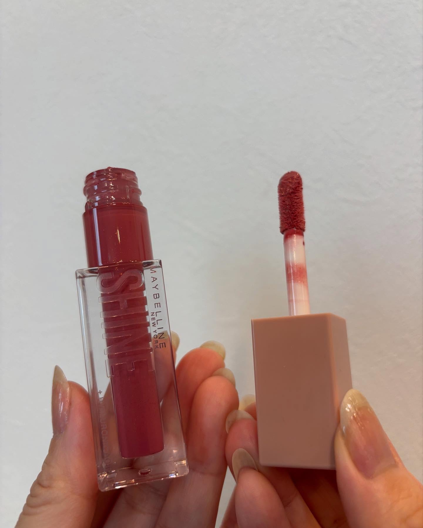 リフターシャイン 005 ペタルモーブ/MAYBELLINE NEW YORK/リップグロスを使ったクチコミ（3枚目）