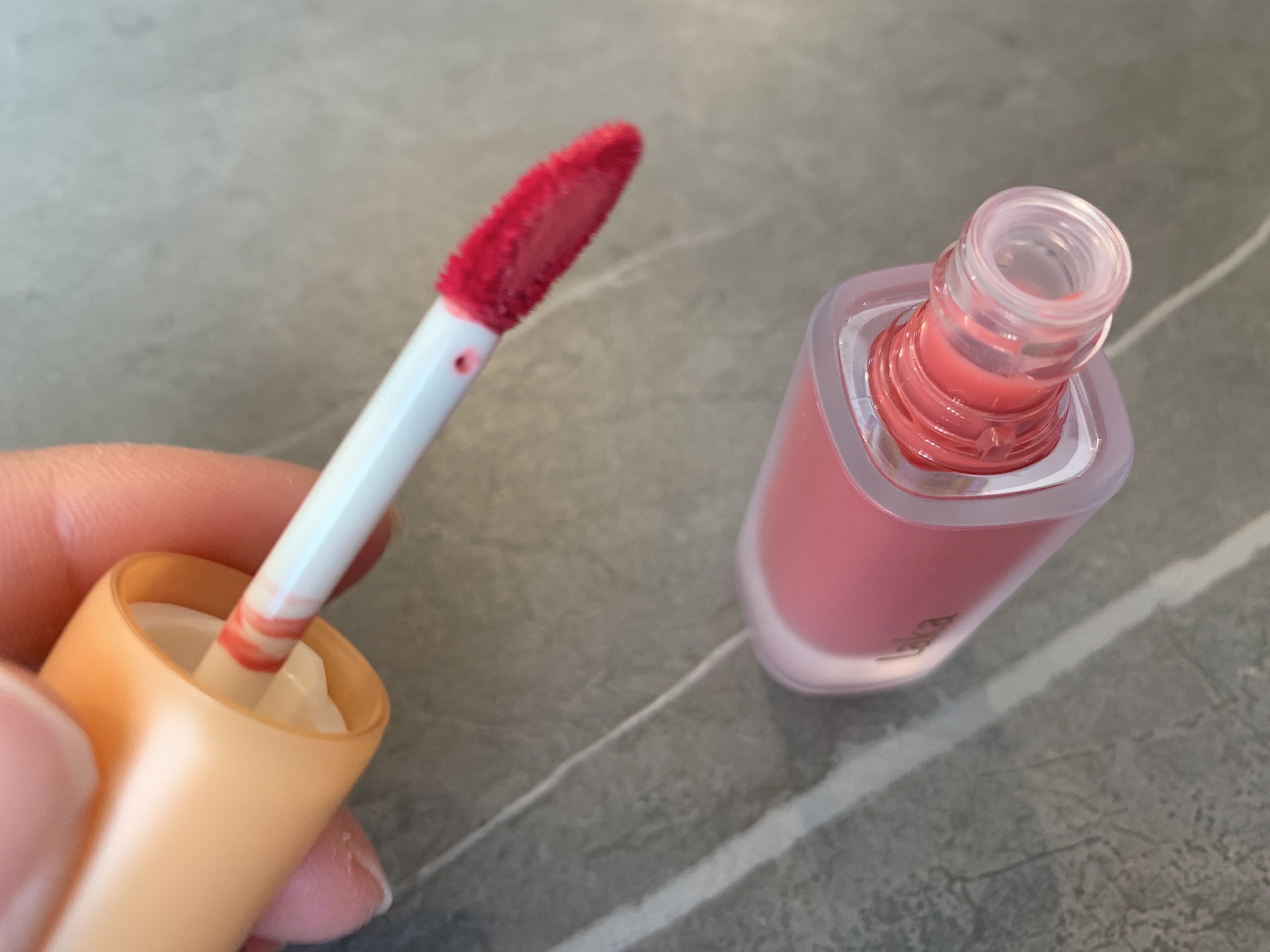 フルーティーグラムティント/Laka/リップティントを使ったクチコミ（2枚目）