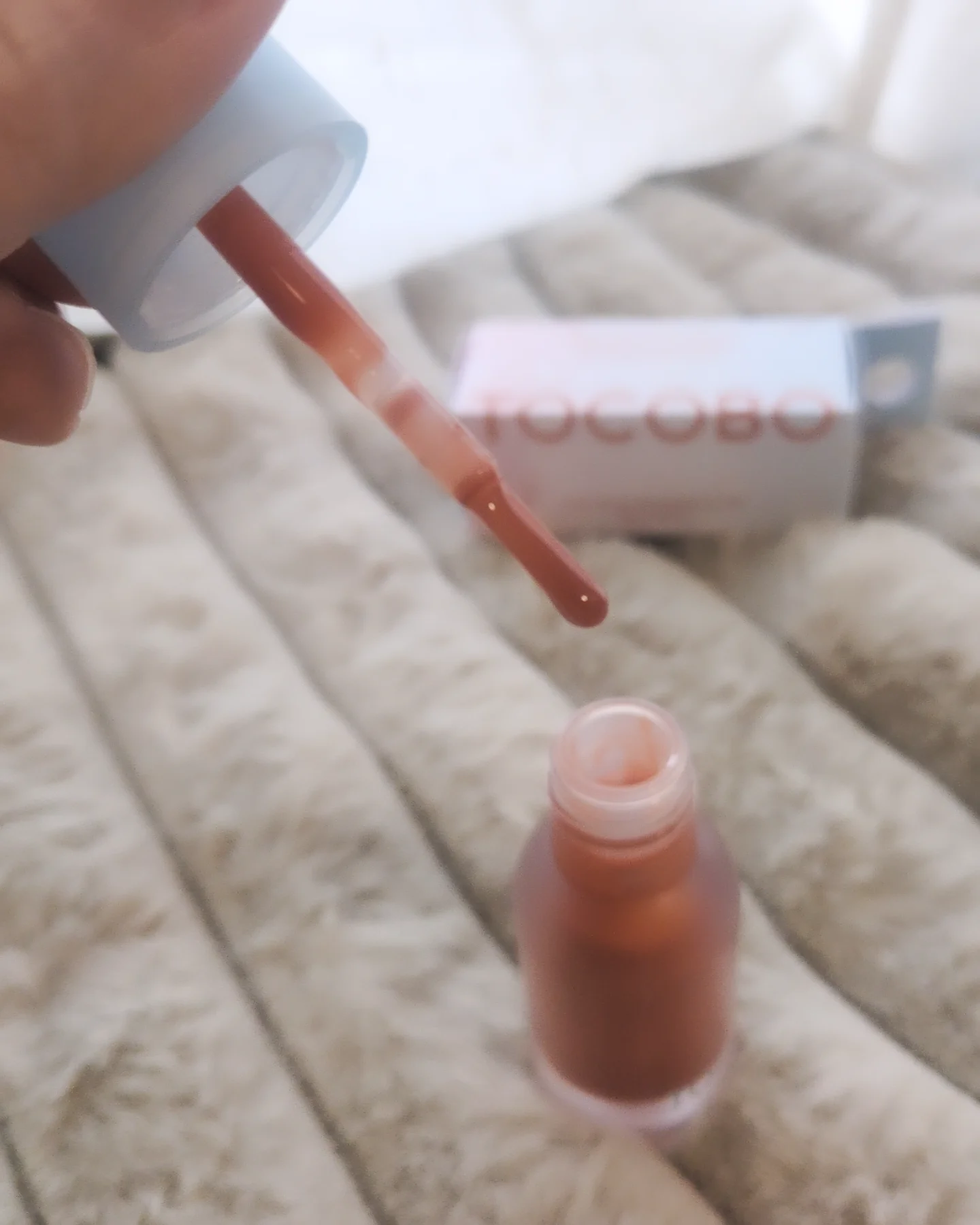 ジューシーベリープランピングリップオイル/TOCOBO/リップグロスを使ったクチコミ（2枚目）