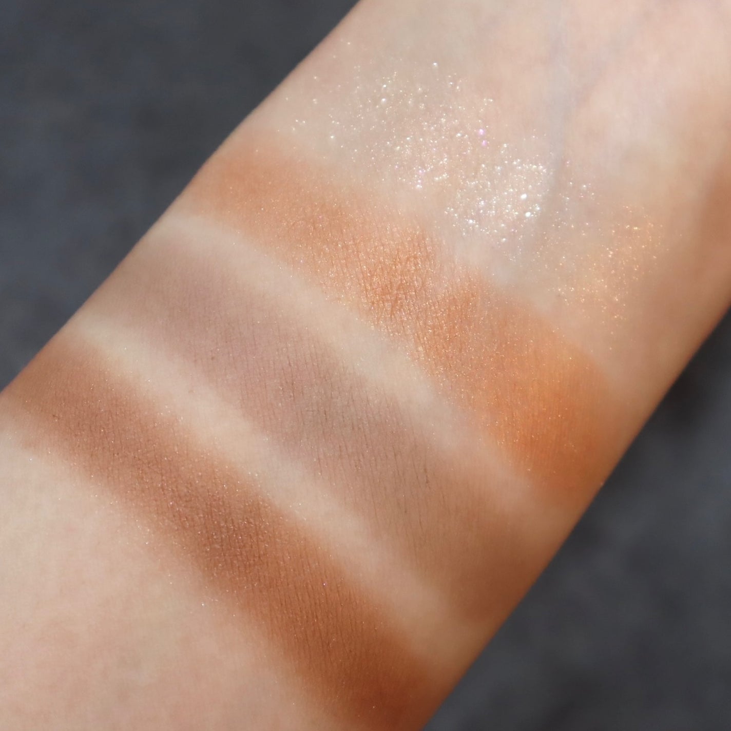 シグニチャー カラー アイズ/SUQQU/アイシャドウパレットを使ったクチコミ(3枚目)