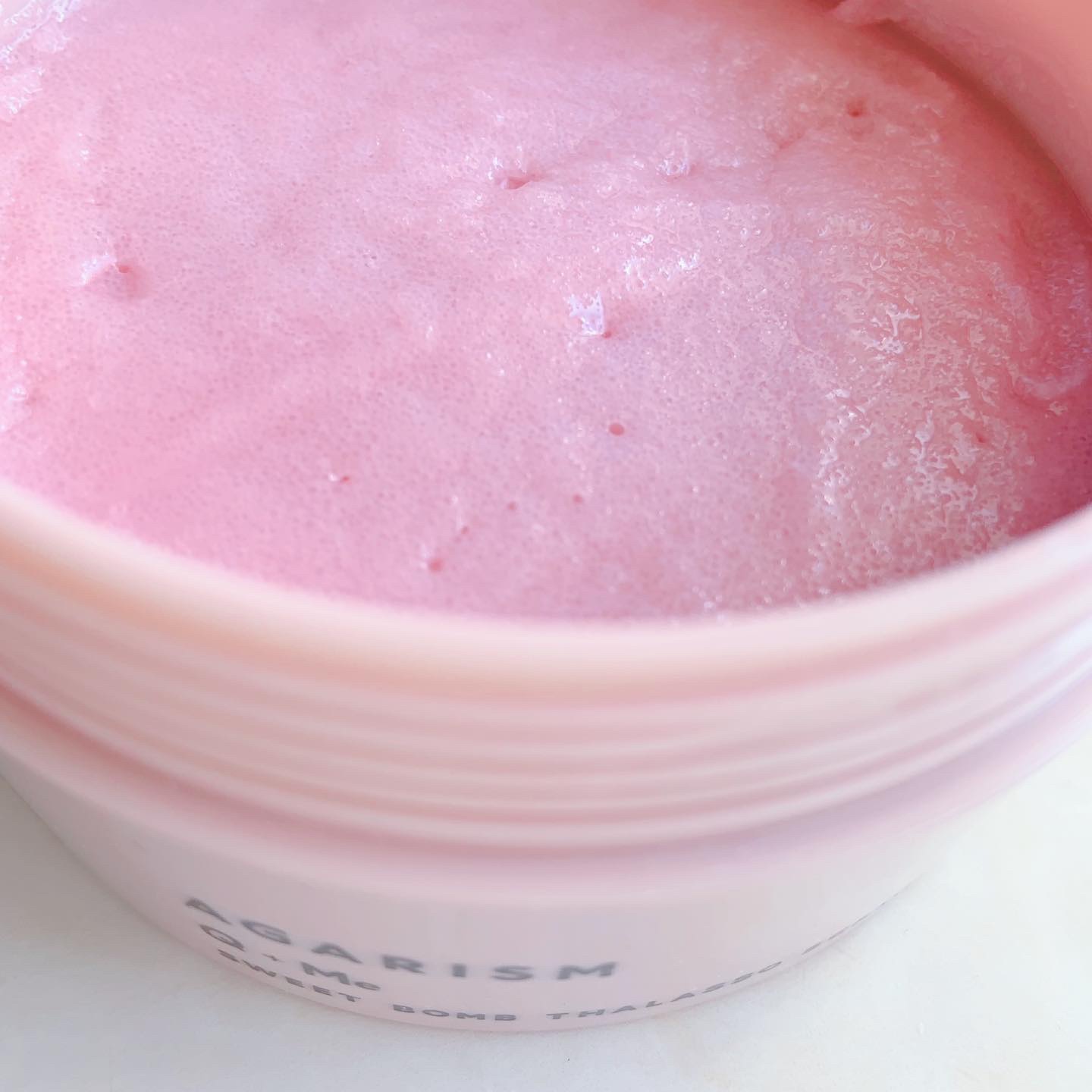 Q+Me スウィート ボム タラソ スクラブ/AGARISM/バスト・ヒップケアを使ったクチコミ（2枚目）