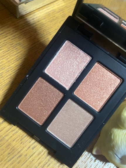 エトワルローズ 4色アイシャドウ/Étoile Rose/アイシャドウパレットを使ったクチコミ(4枚目)