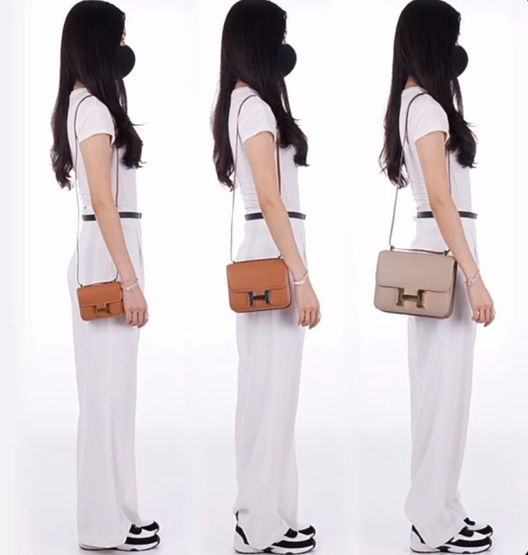 ゆんのこ on LIPS 「同じ身長なのに‼︎バッグのサイズ感や持ち方で脚長効果‼️低身長..」(3枚目)