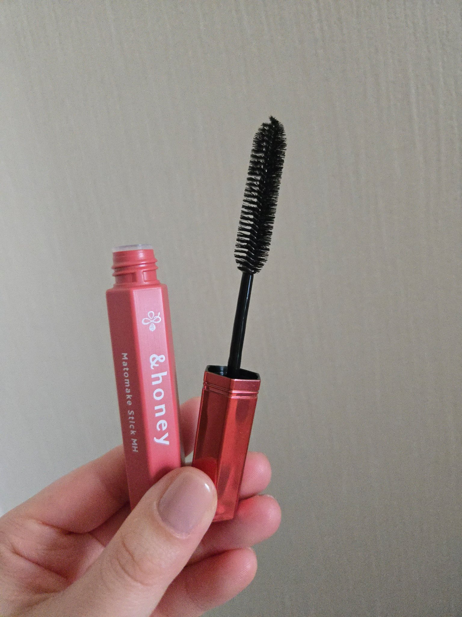 アンドハニー マトメイク スティック ミラクルホールド4.0/&honey/ヘアジェルを使ったクチコミ（1枚目）