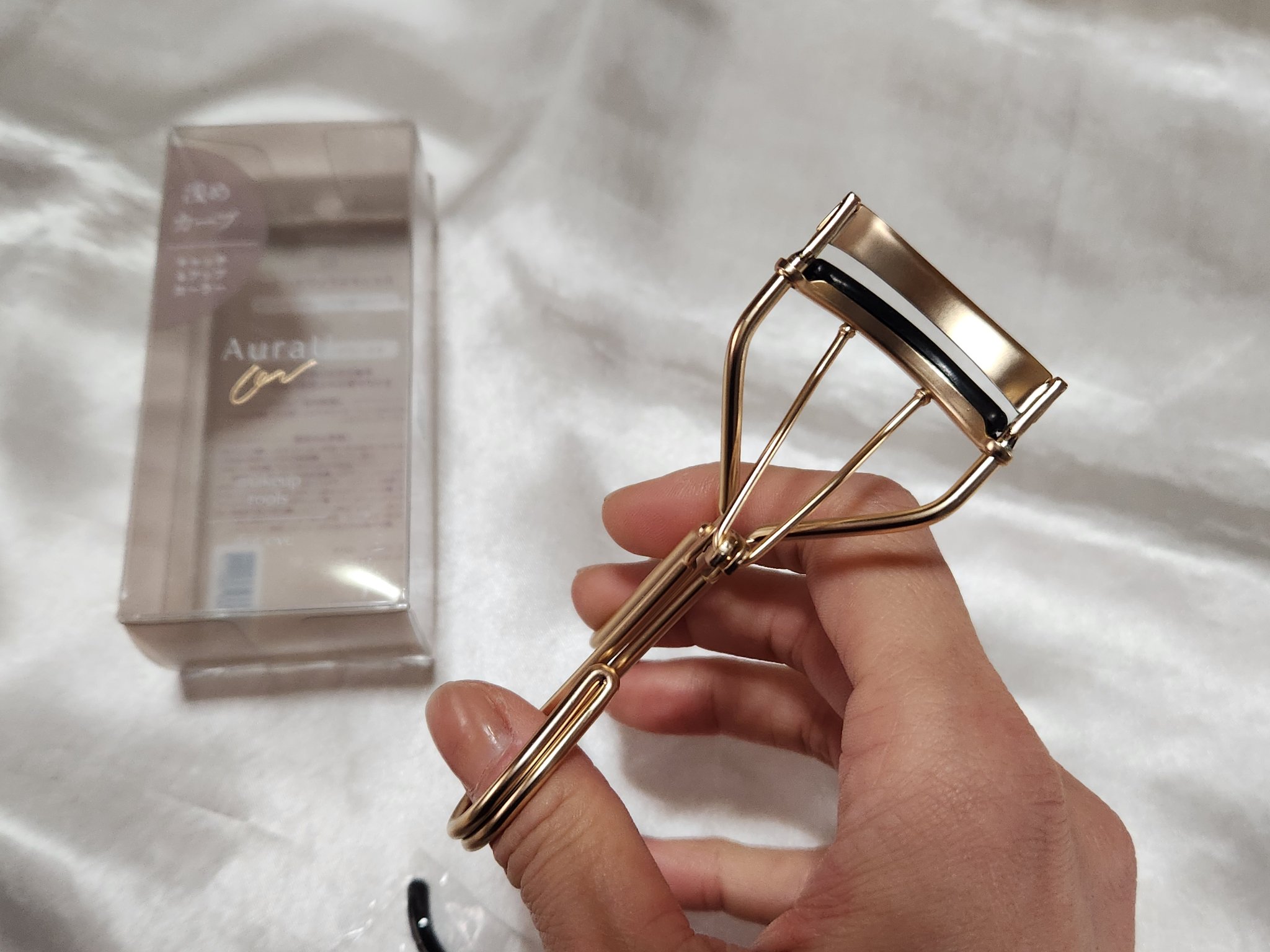 キャッチ&アップカーラー/Aura U/ビューラーを使ったクチコミ（1枚目）