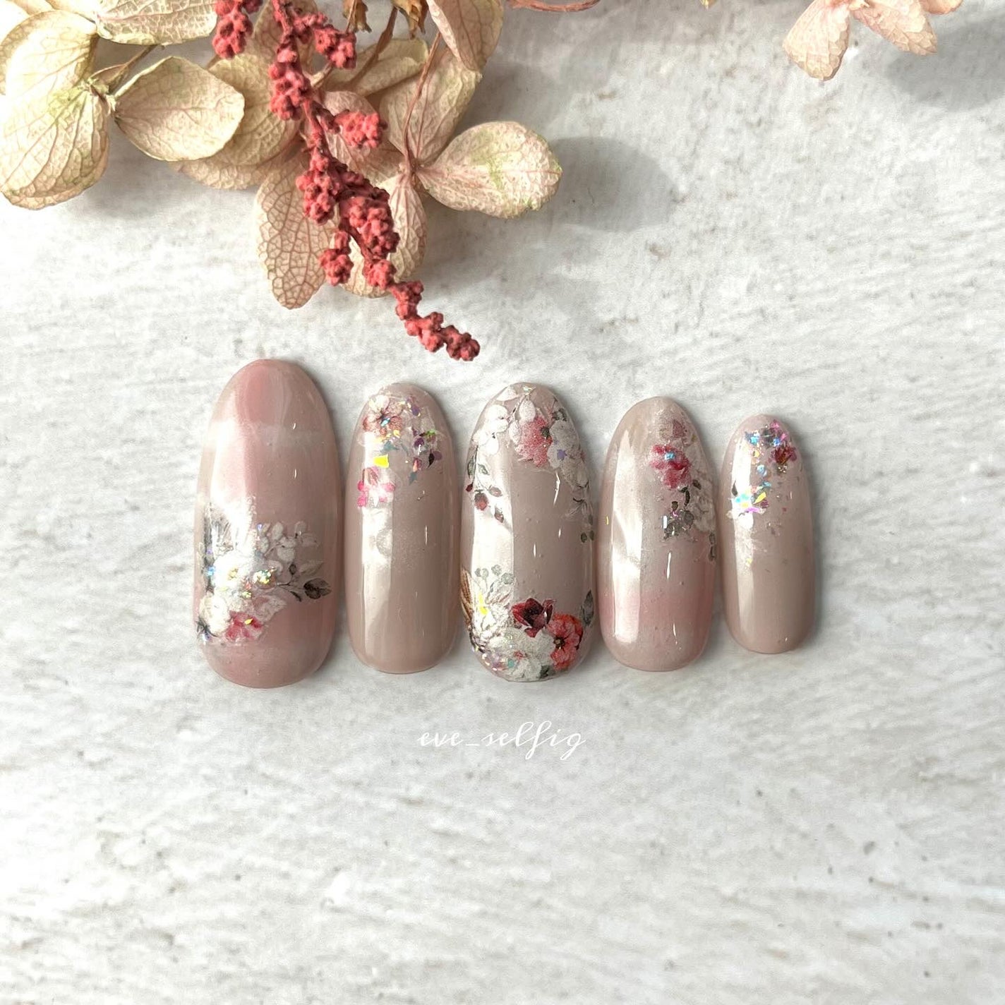 eve on LIPS 「…軽やかな春の調べ🧚♀️💐ふんわりと舞い上がるような優しいチ..」(3枚目)