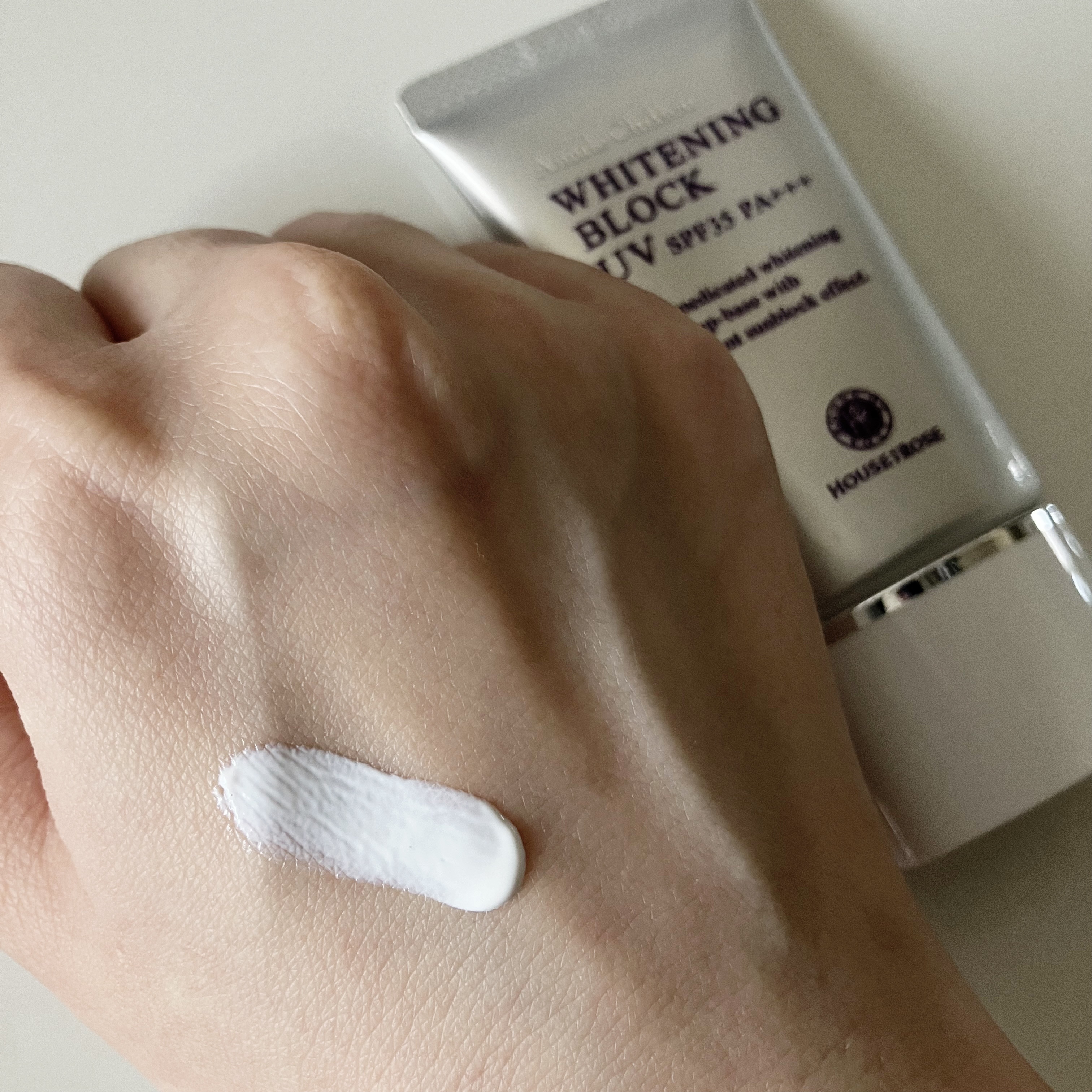 アミュールシフォン ホワイトニングブロック UV/ハウス オブ ローゼ/化粧下地を使ったクチコミ（2枚目）