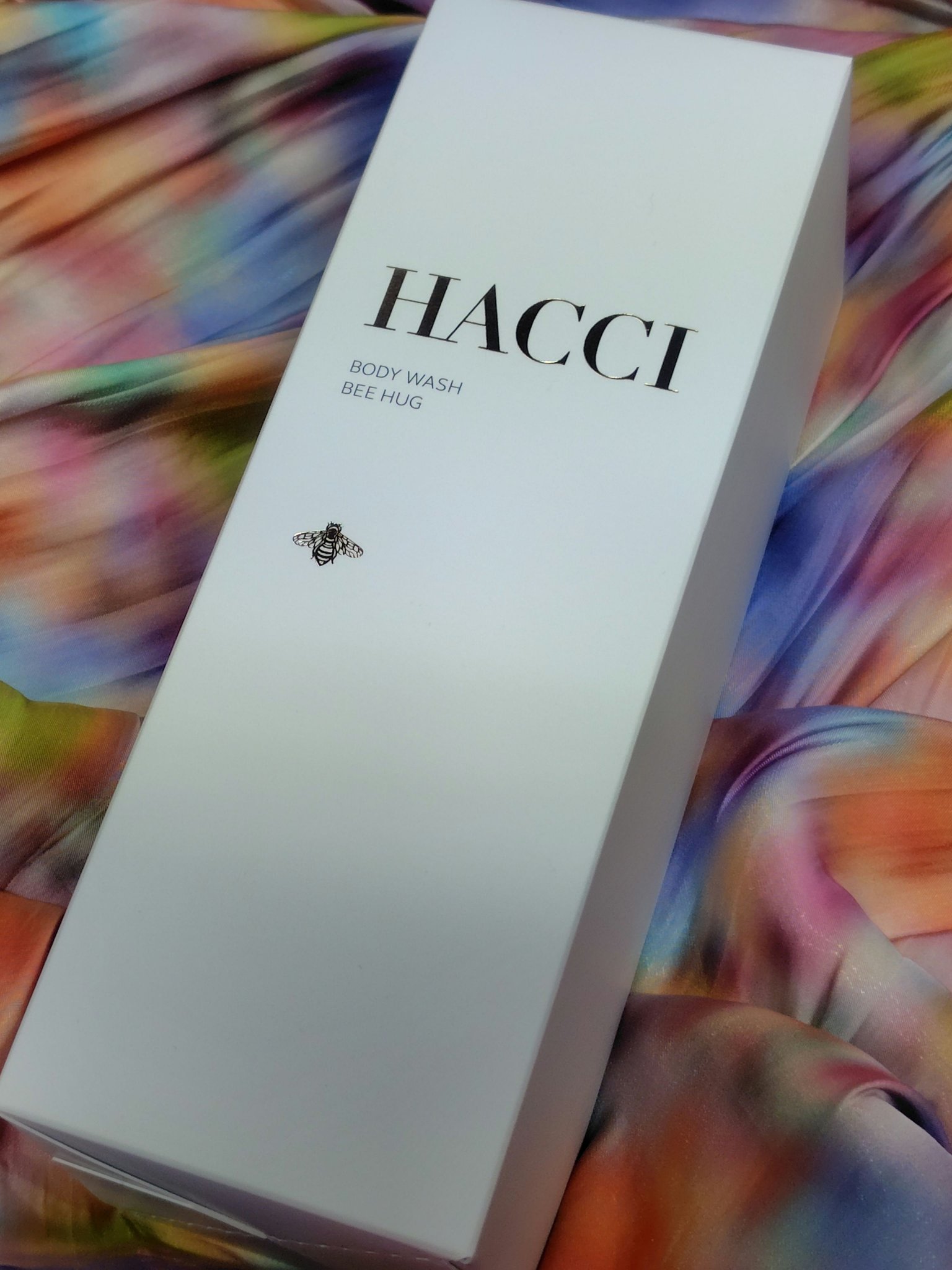 ボディウォッシュ BEE HUG 385mL/HACCI/ボディソープを使ったクチコミ（2枚目）